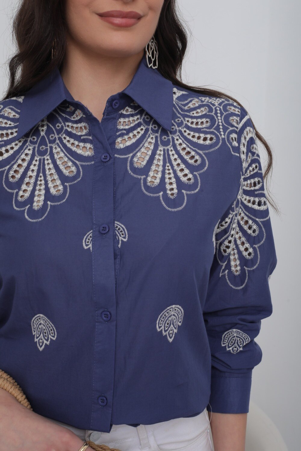 Shirt with floral embroidery - Image 9