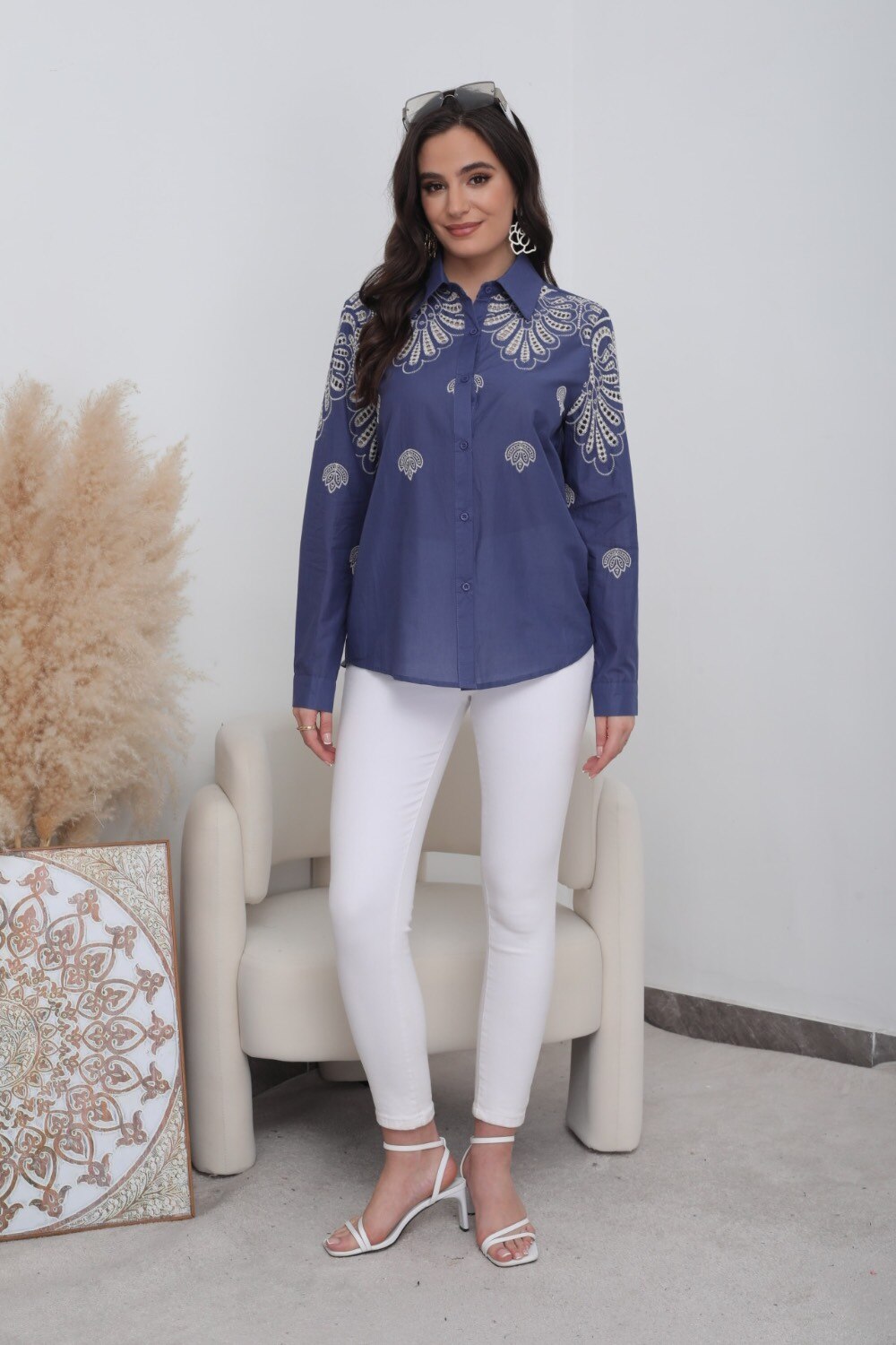 Shirt with floral embroidery - Image 11