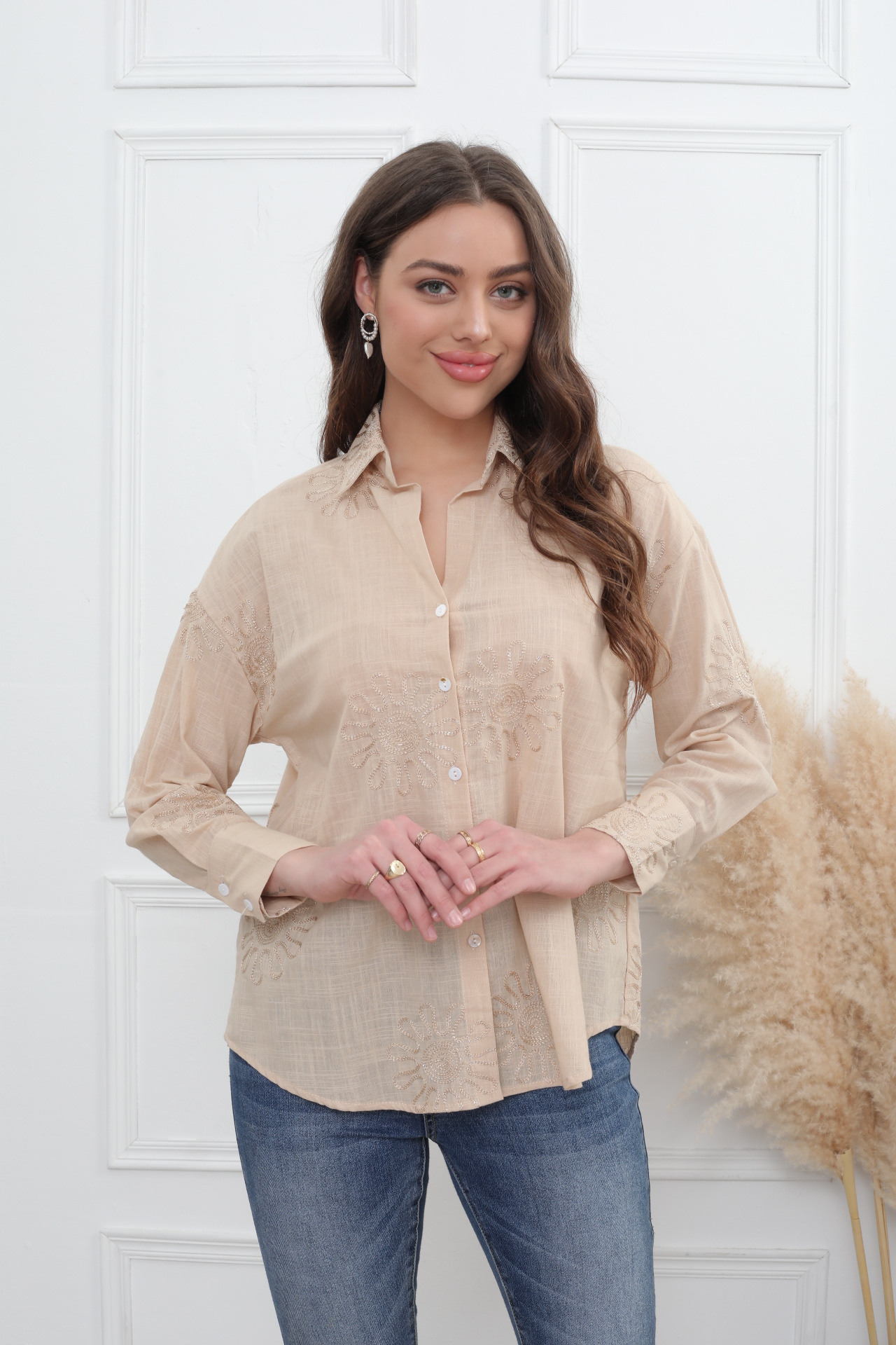 Embroidered shirt - Image 2