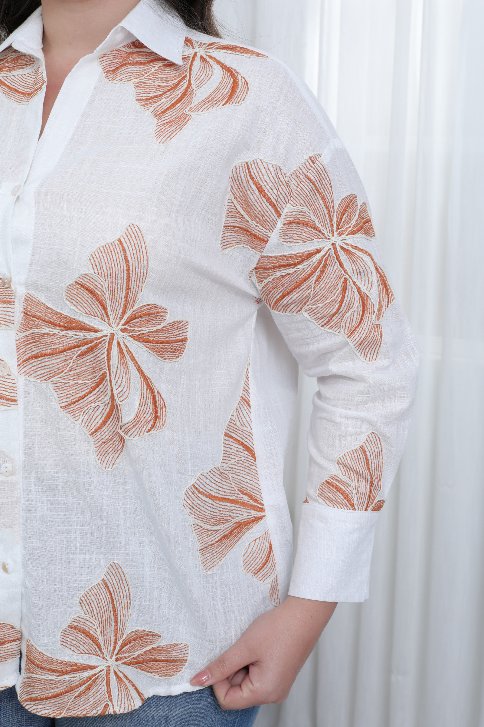 Große Größe Florale Stickerei Bluse - Image 3