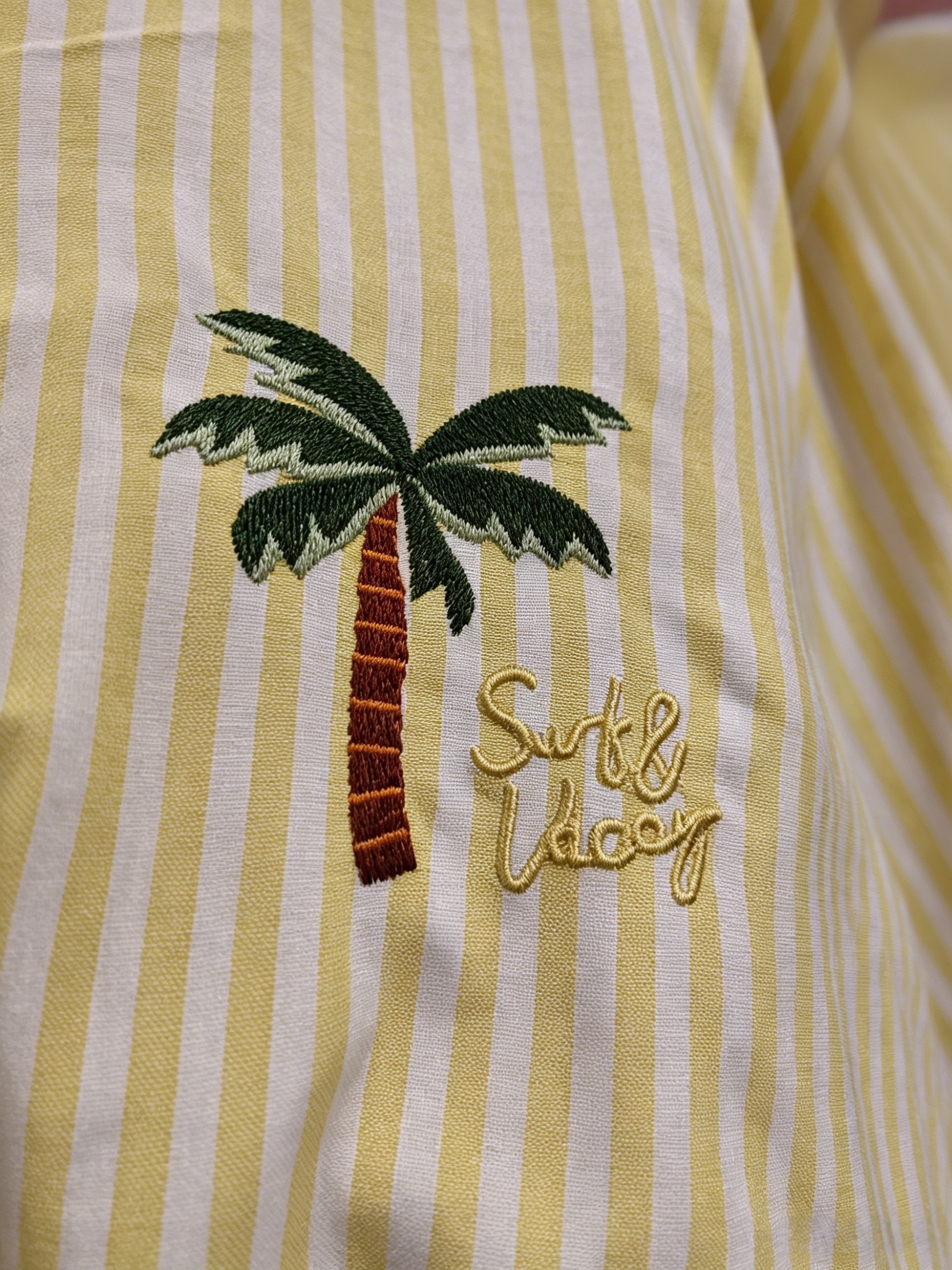 Gestreiftes Hemd mit Stickerei in 🌴 - Image 13
