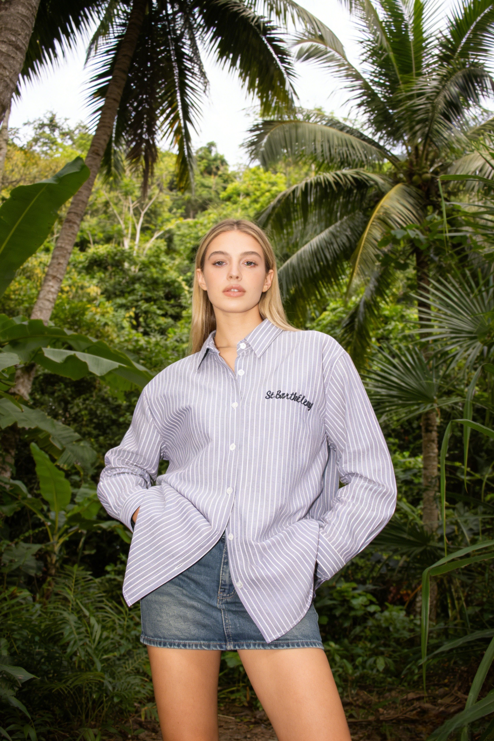 Striped shirt in St Barthélemy - Image 1