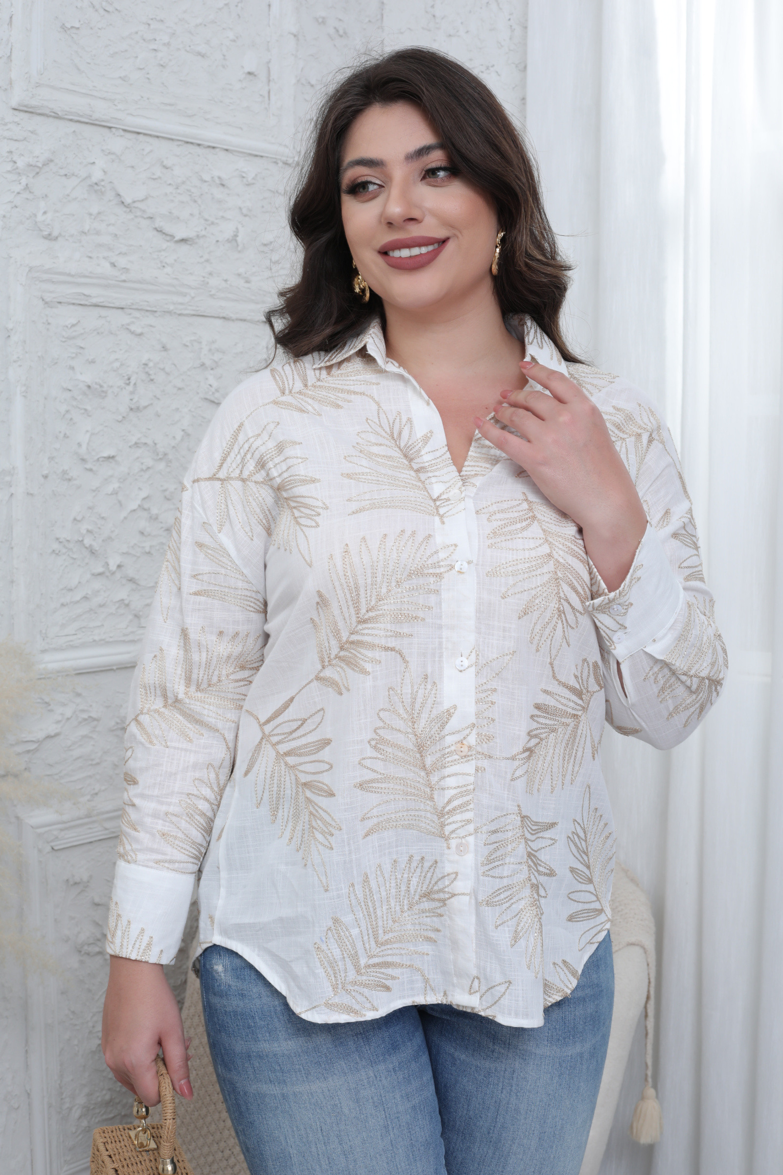 Camisa bordada - Image 1
