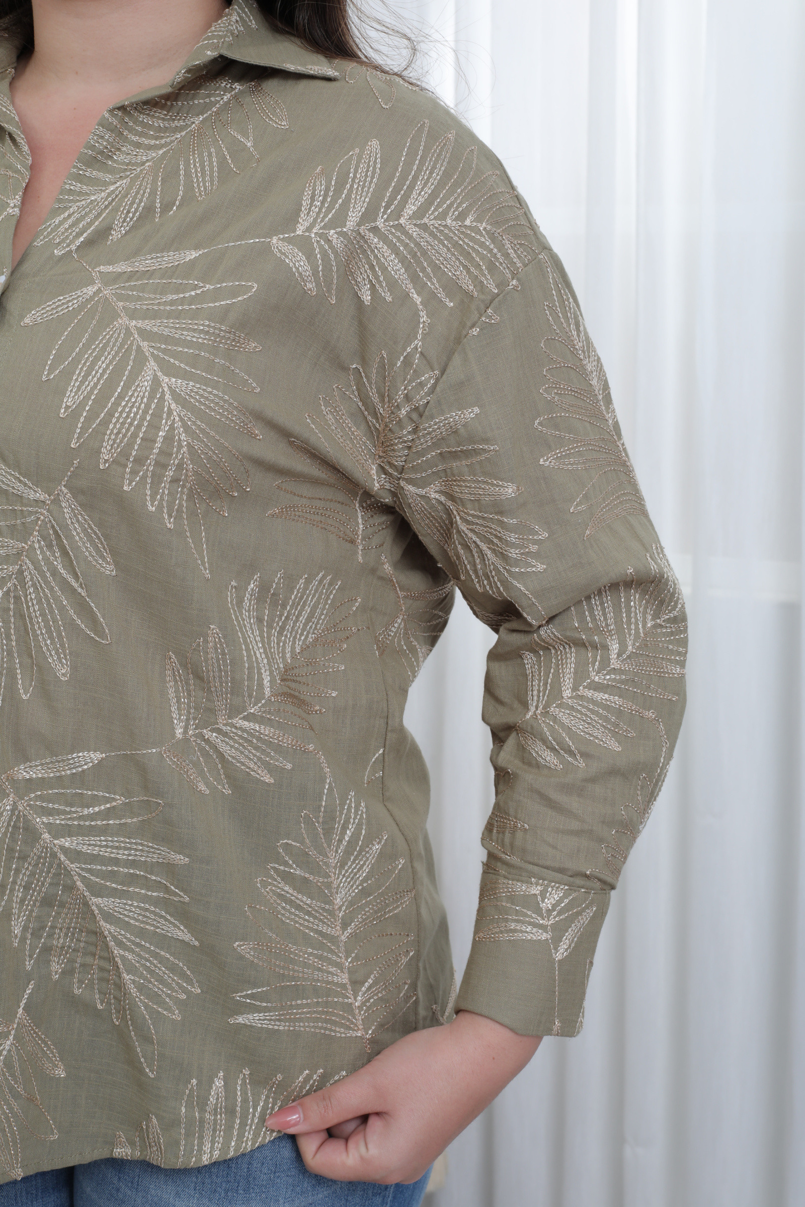 Camisa bordada - Image 13