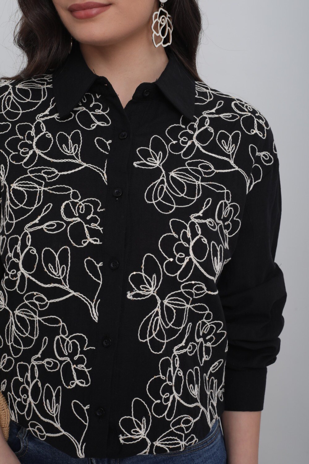 Embroidered shirt - Image 13