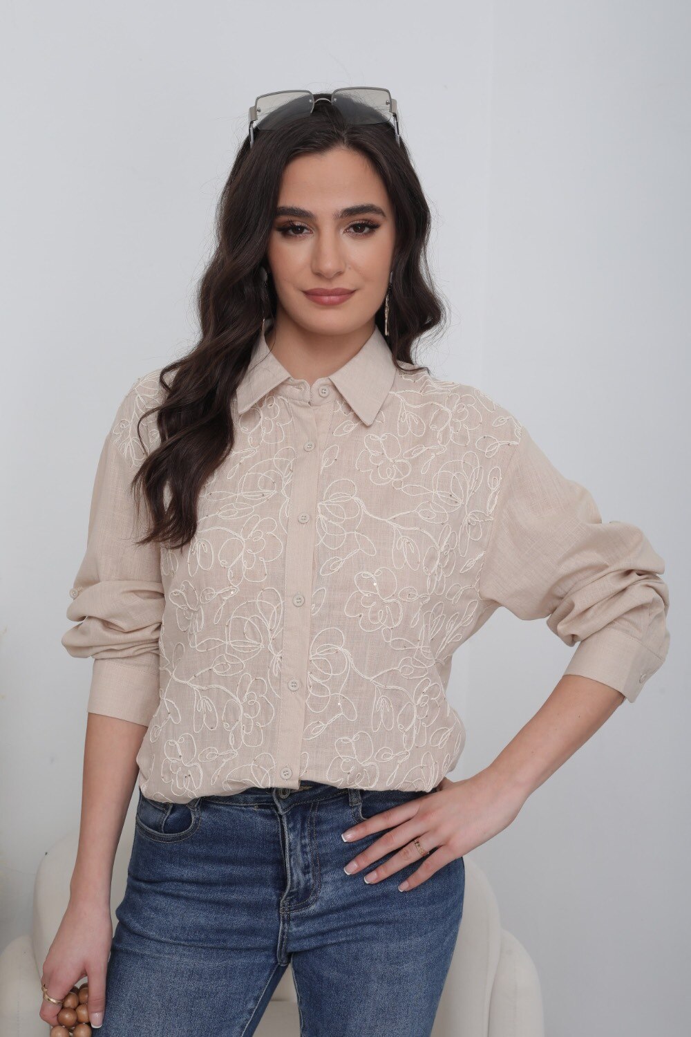 Embroidered shirt - Image 8