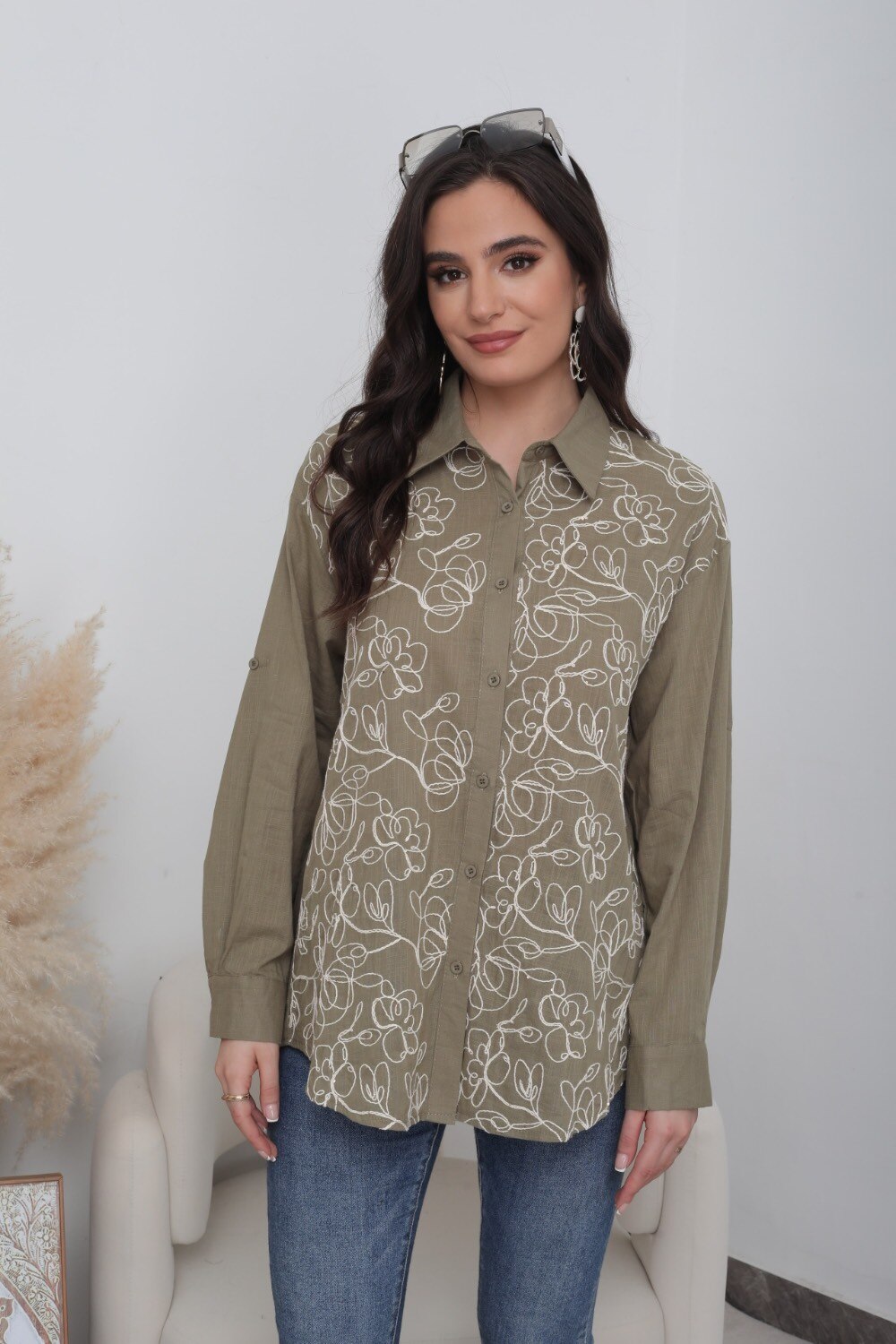 Embroidered shirt - Image 1