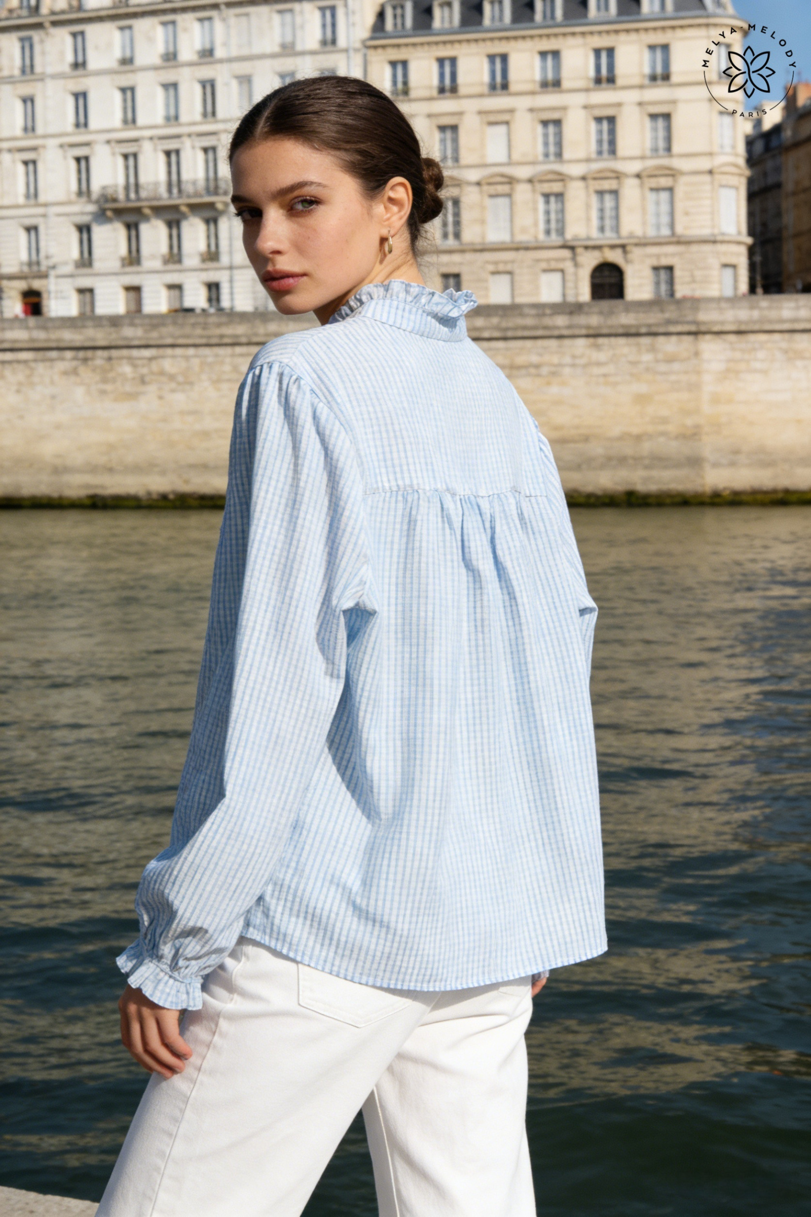 Chemise brodée col victorien - Image 14