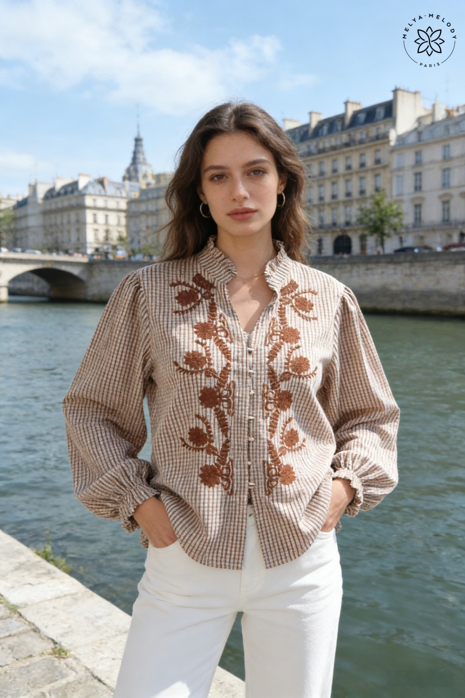Chemise brodée col victorien - Image 3