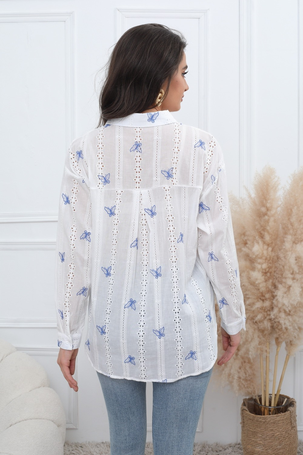 Camicia ricamata a farfalla - Image 5