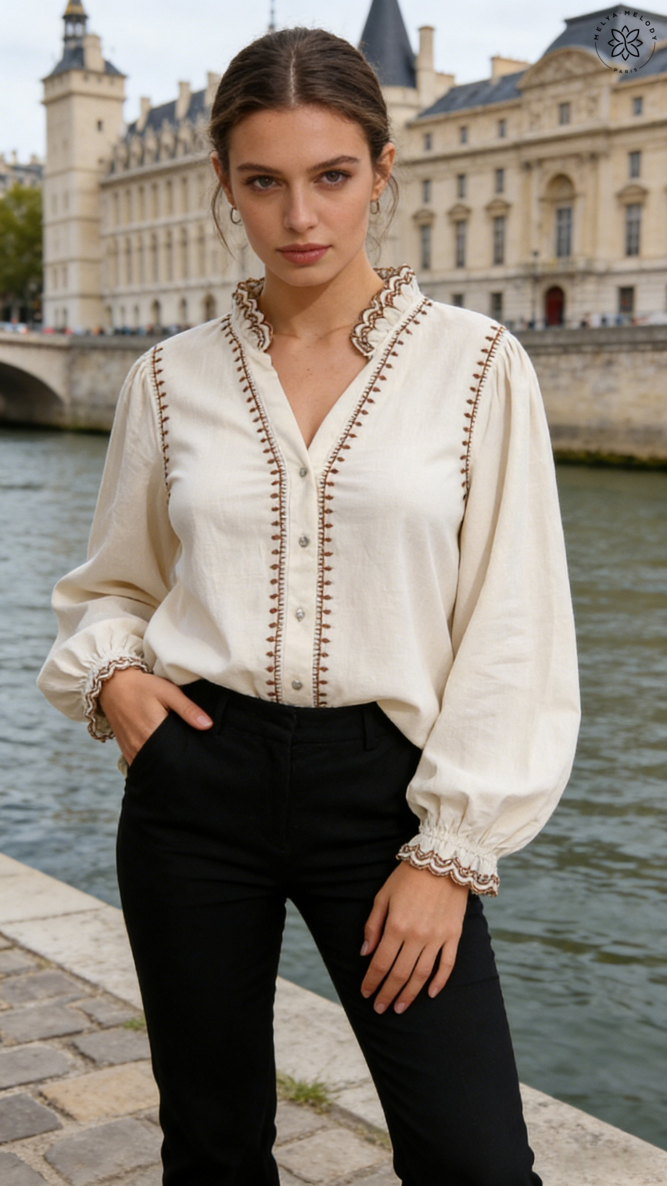 Camisa bordada con mangas de farol - Image 1