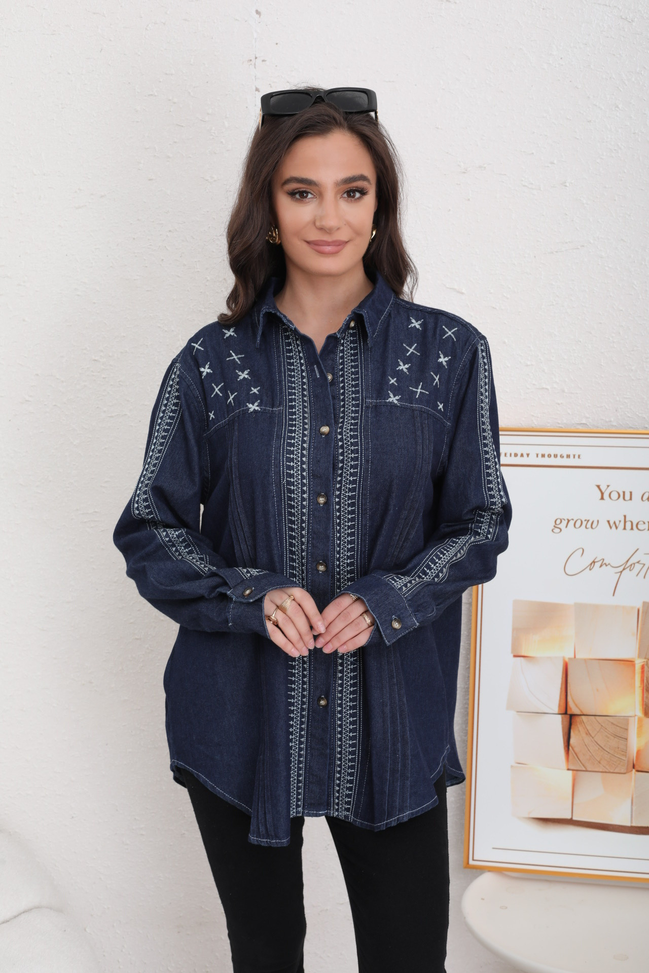 Chemise Jean brodé à motif rayé - Image 1