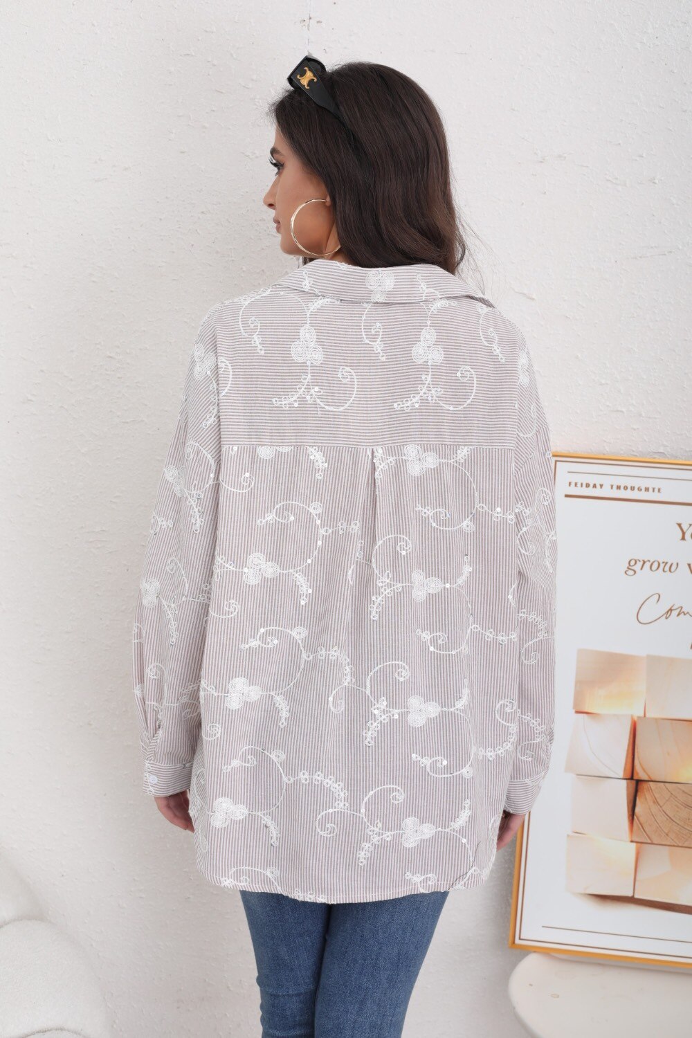 Camisa con bordado de lentejuelas - Image 7