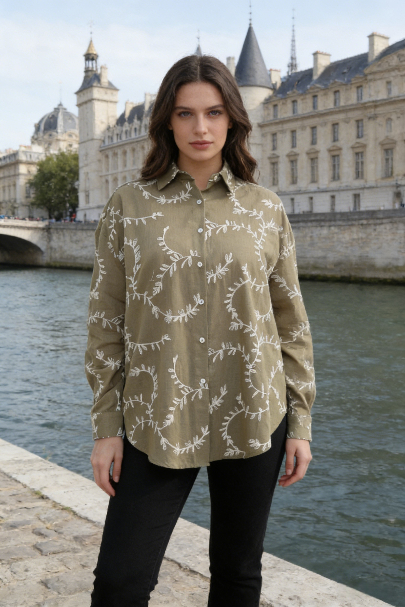 Chemise en broderie - Image 3