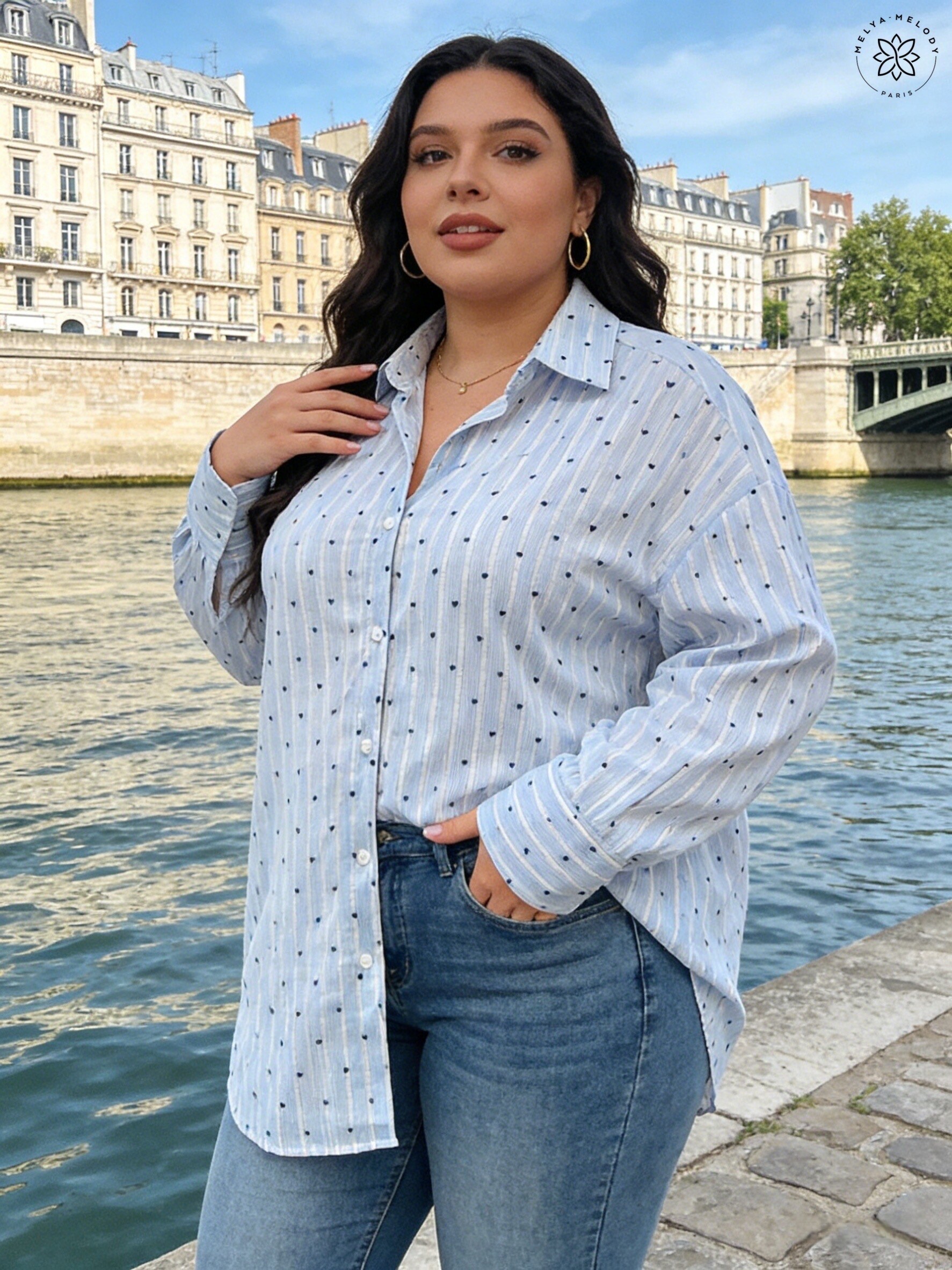 Camisa a Rayas con Pequeños Corazones en Talla Grande - Image 5
