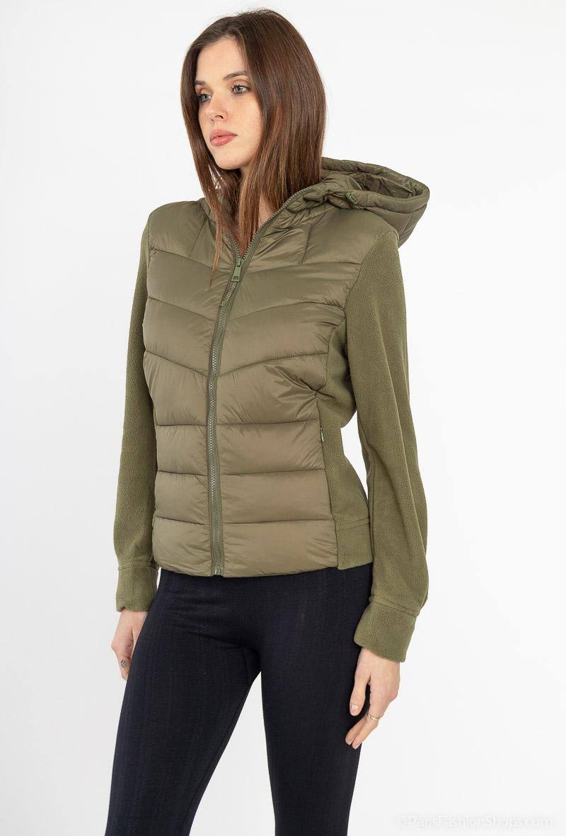 Chaqueta acolchada con capucha - Image 9