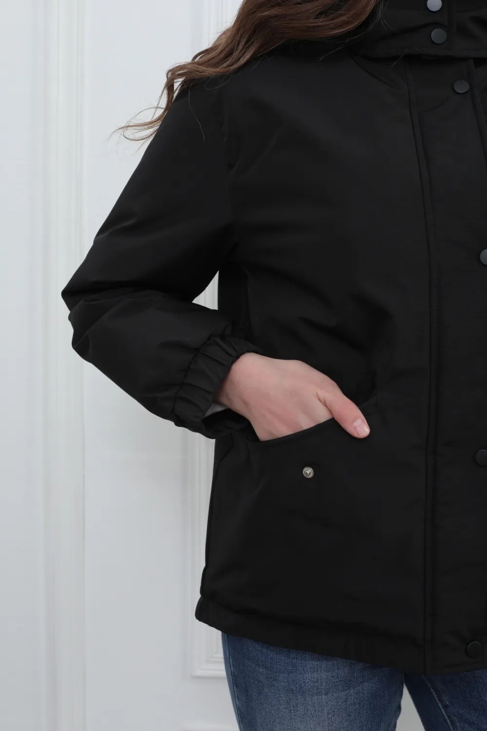 Chaqueta/Plumífero Impermeable Ligero Corto - Image 10