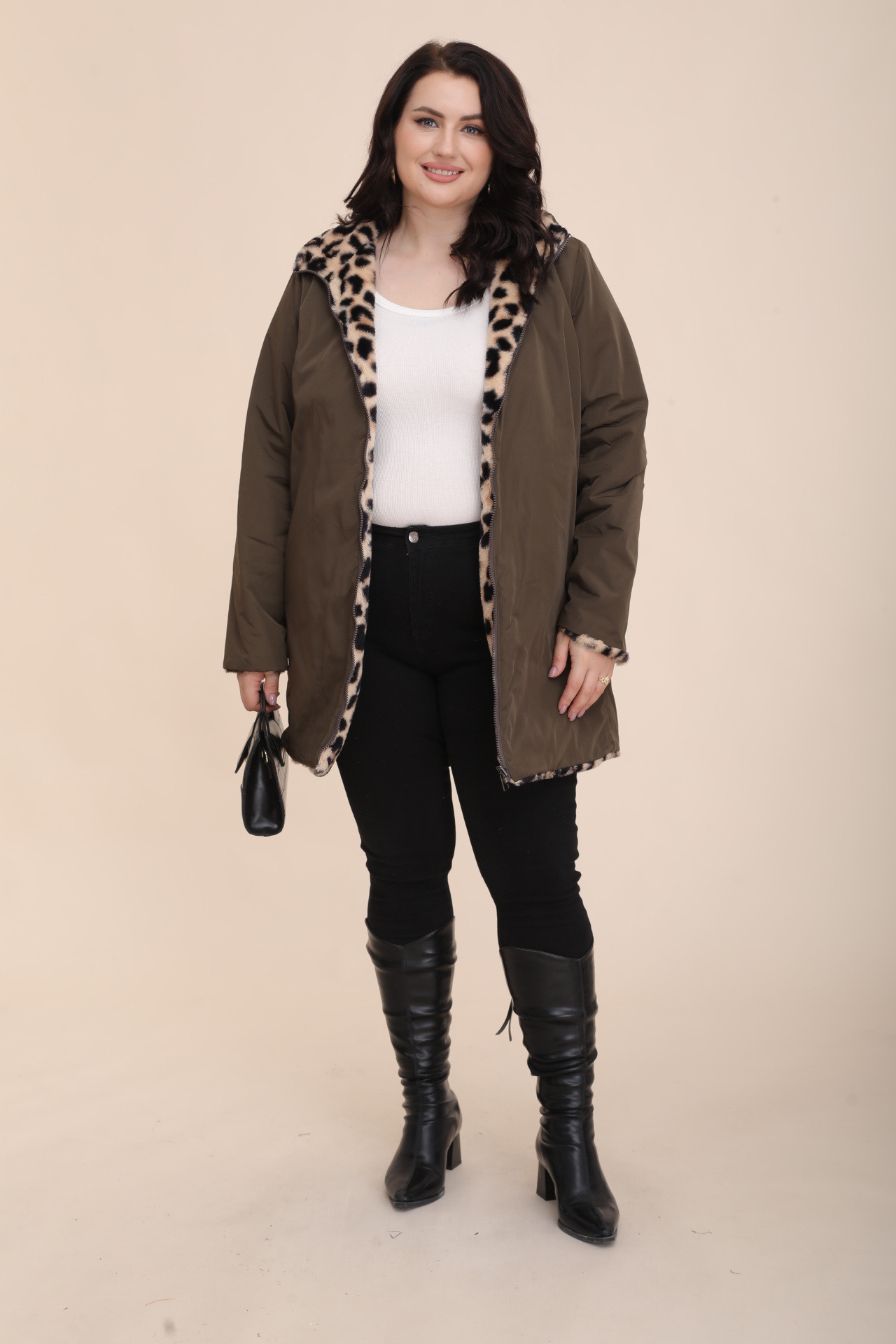Chaqueta acolchada reversible de leopardo - Image 3