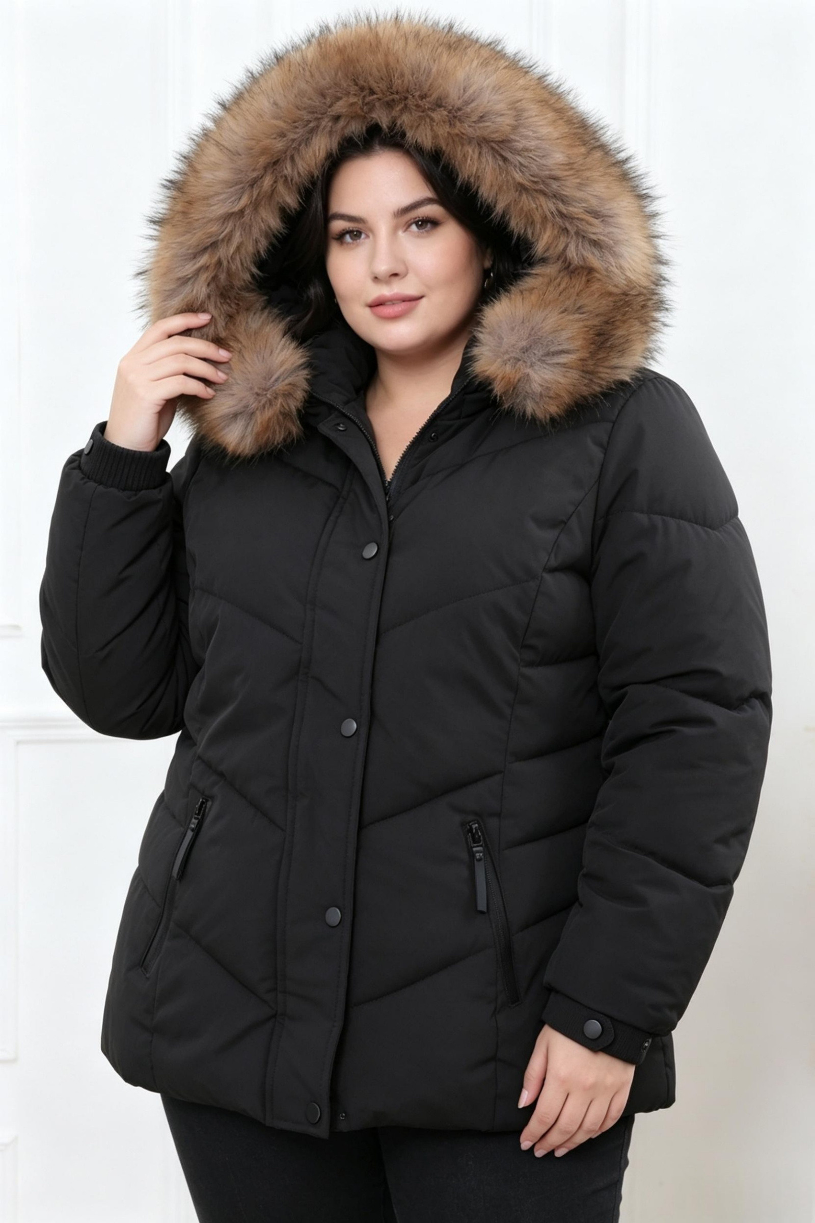 Wholesaler Melya Melody - Short puffer jacket with detachable hood in Plus Size