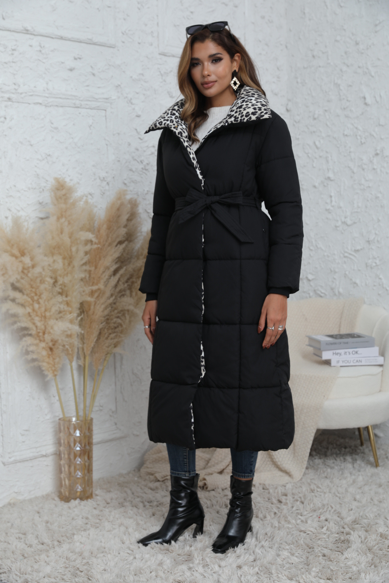 Wholesaler Melya Melody - Long puffer jacket with leopard collar