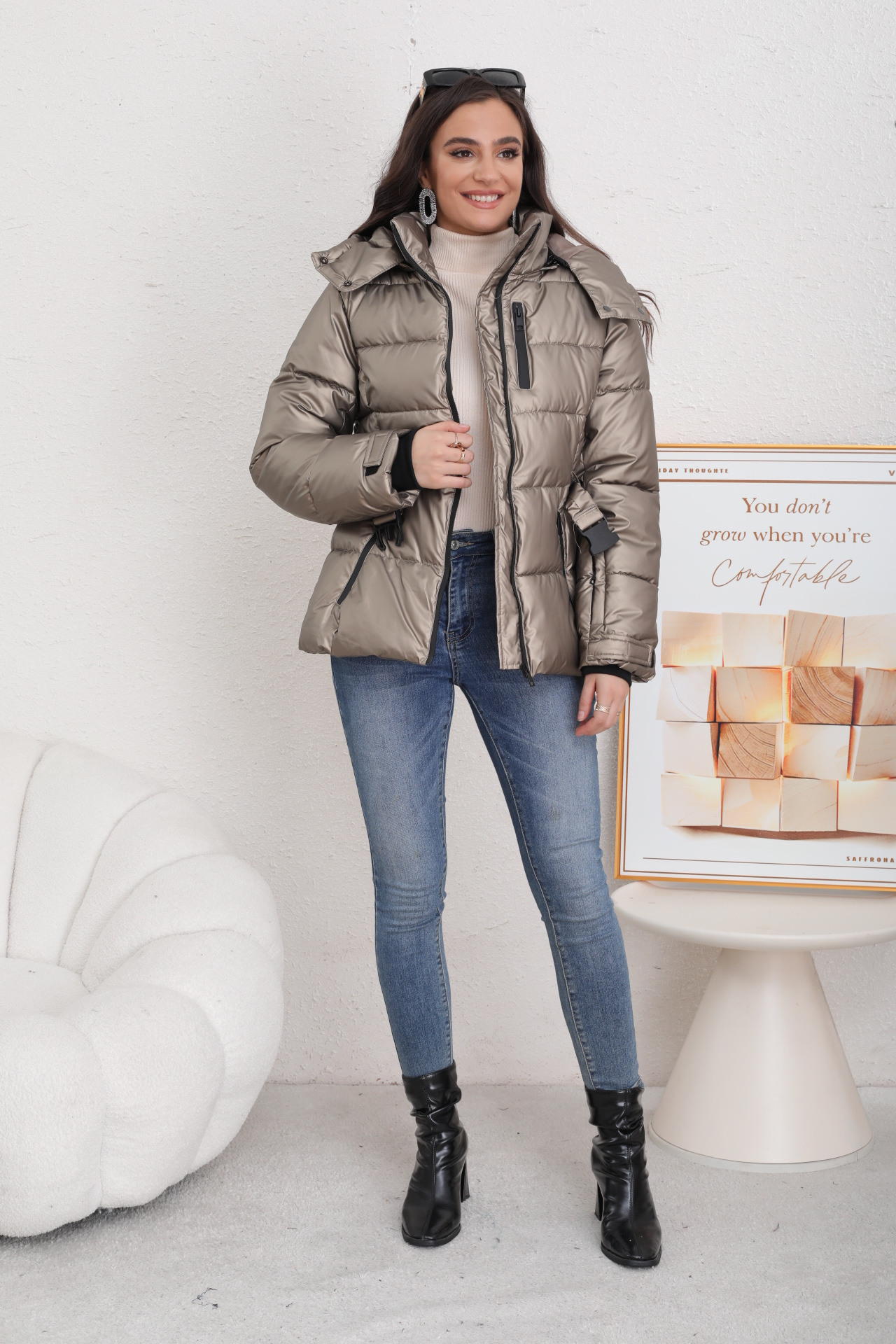 Chaqueta acolchada bicolor para mujer - Image 10