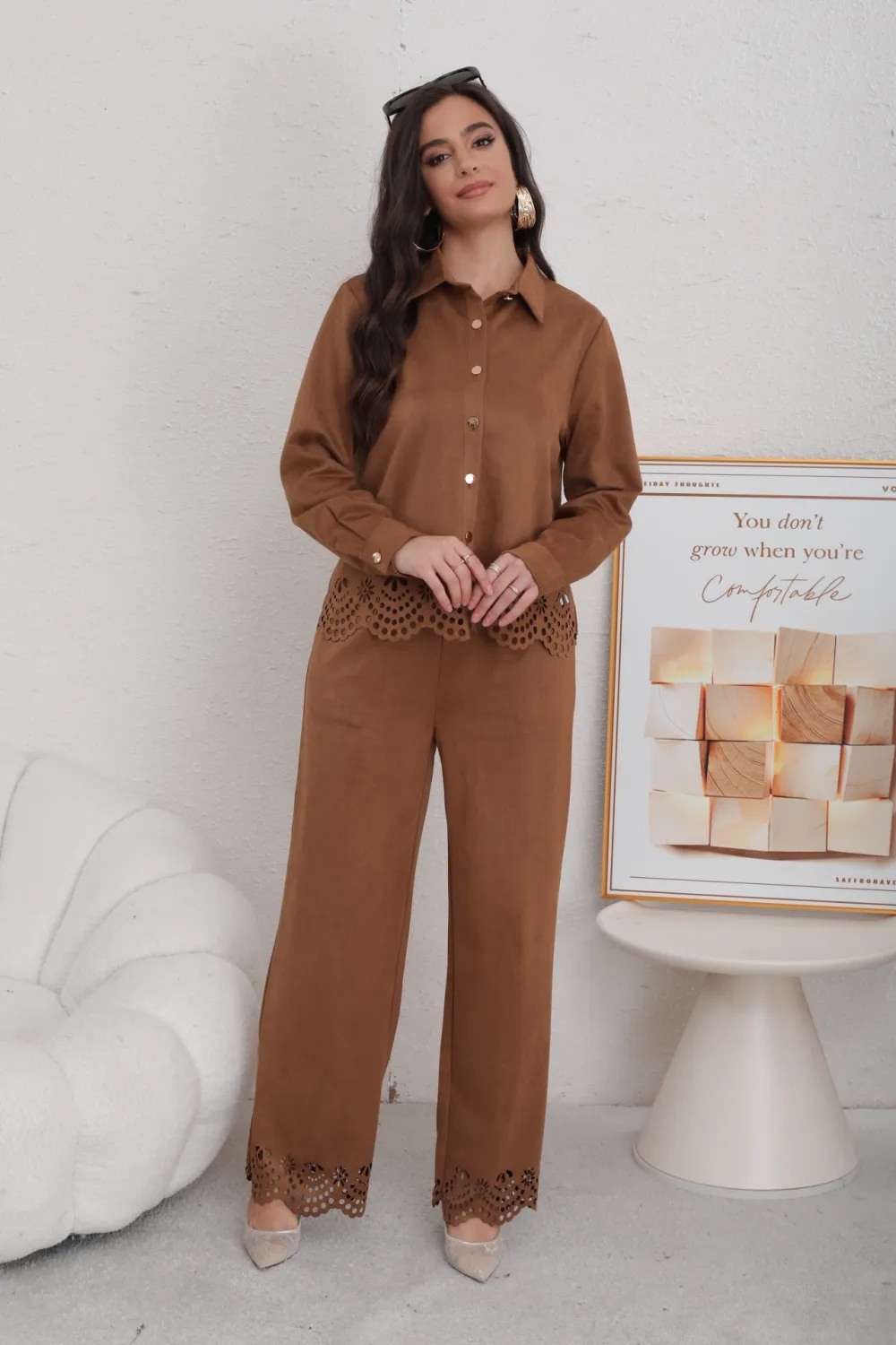 Ensemble Chemise et Pantalon Daim ajouré - Image 10