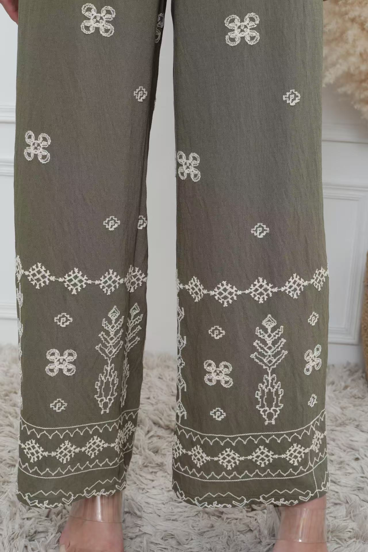 Set ricamato - Image 10