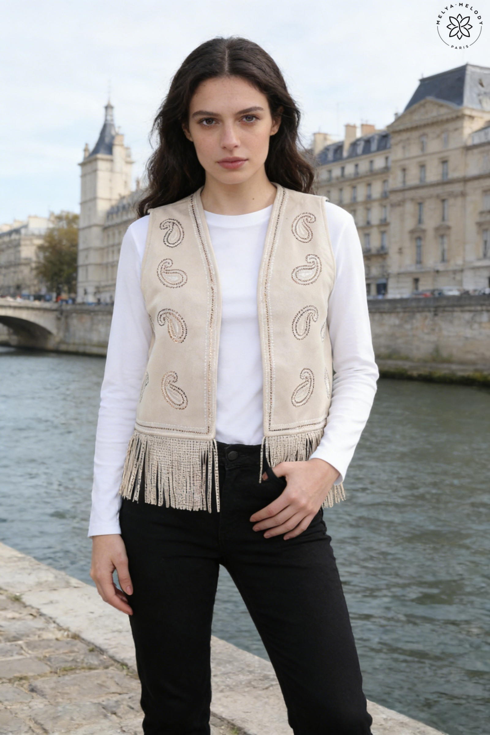Paillettenweste aus Wildleder - Image 3