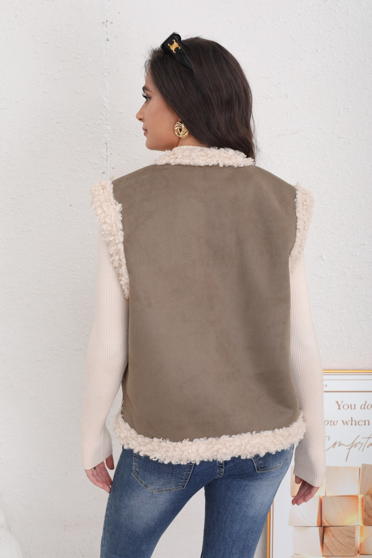 Gilet in Pile Ricamato - Image 20
