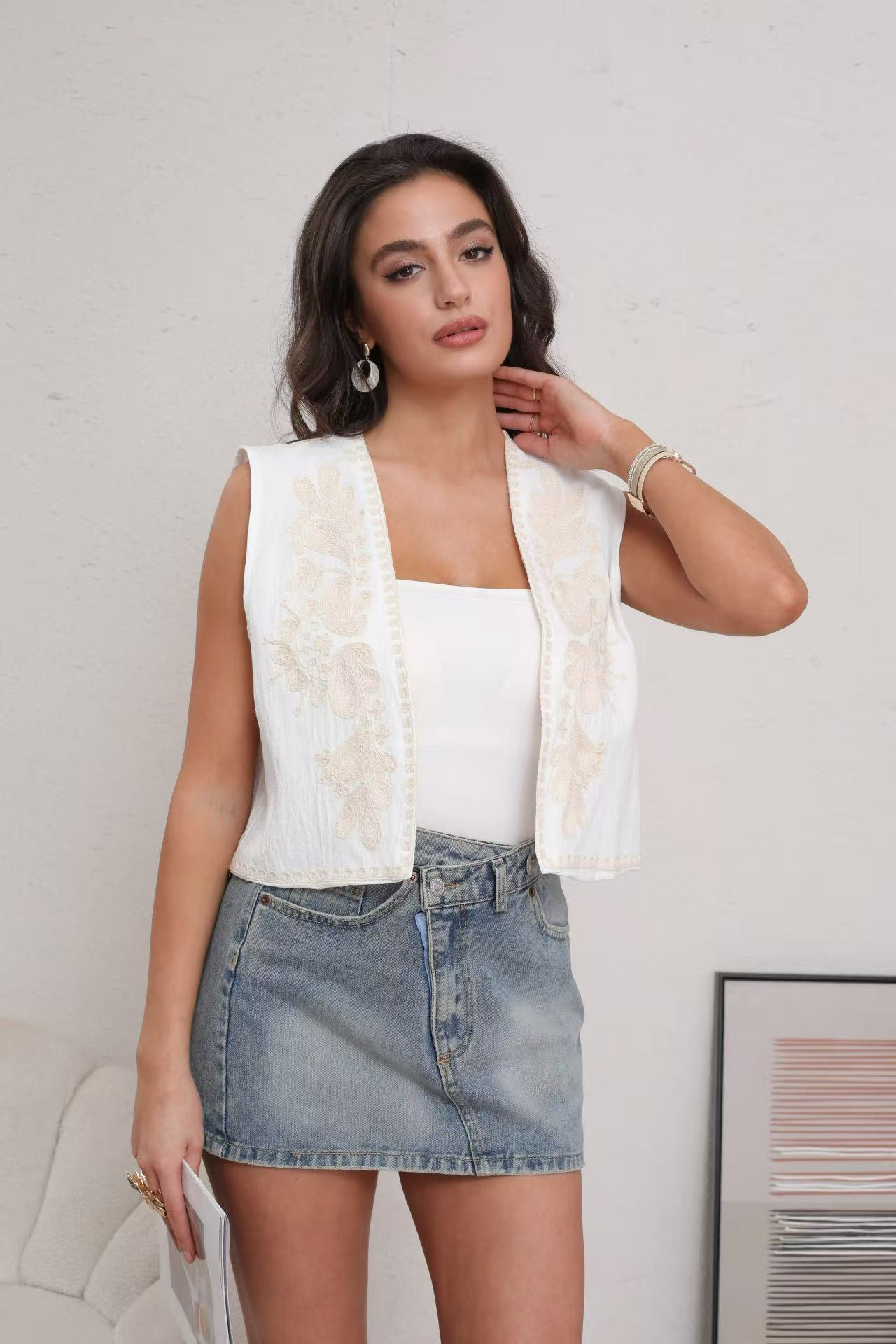 Gilet brodé - Image 6