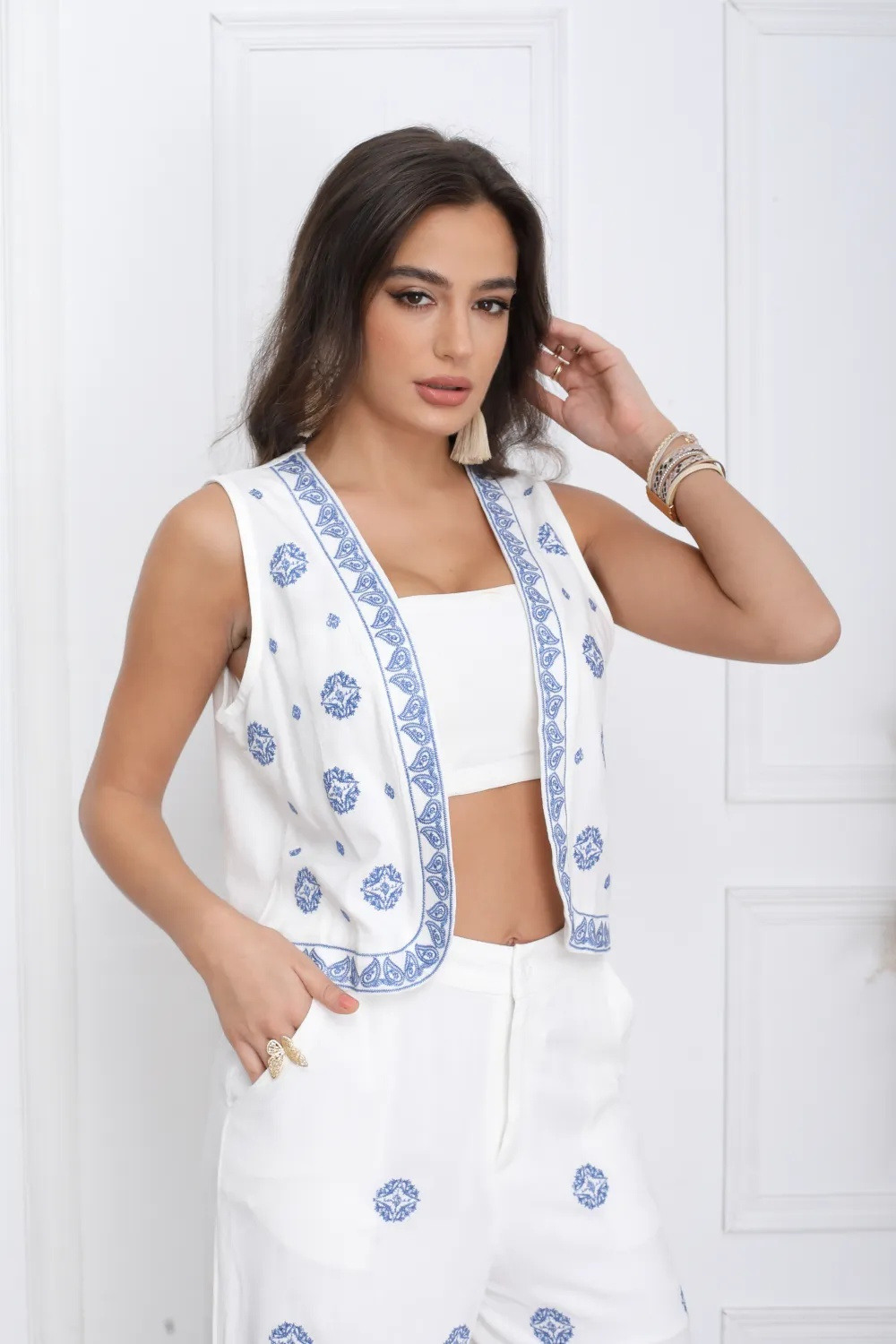 Gilet ricamato - Image 1