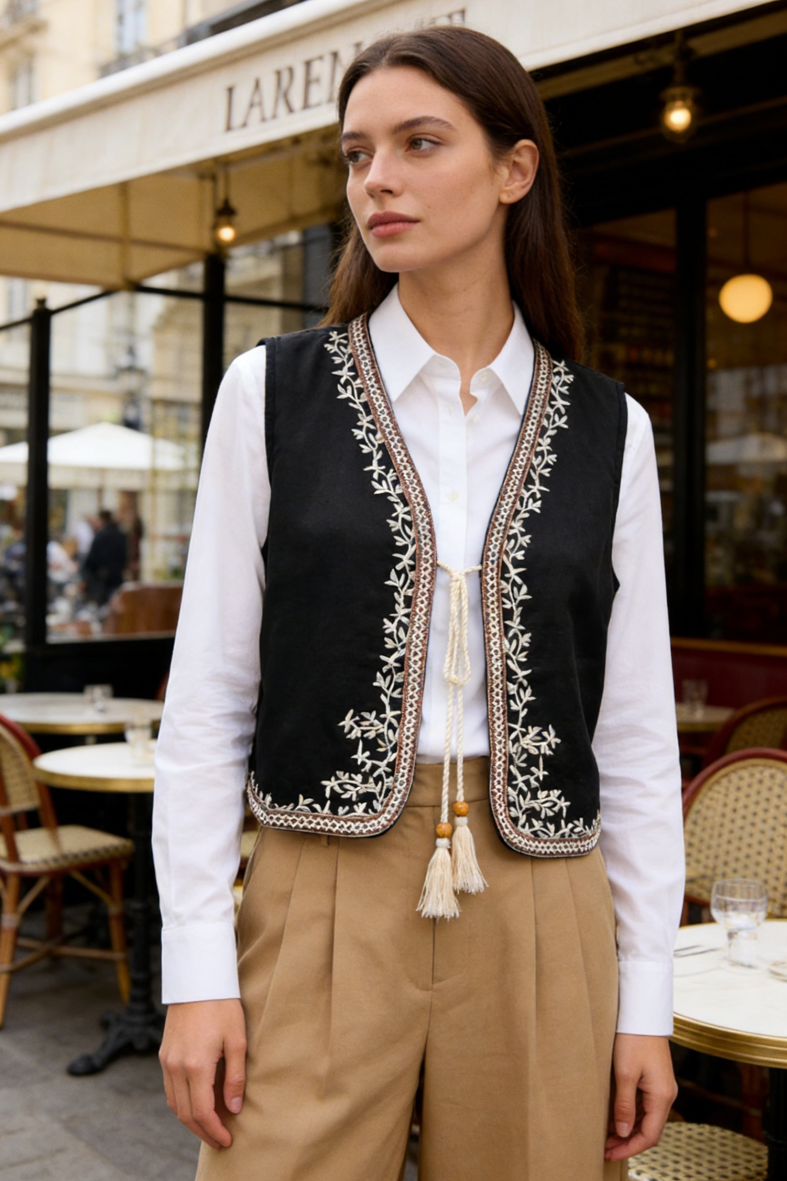 Gilet in Camoscio Ricamato da Annodare - Image 5