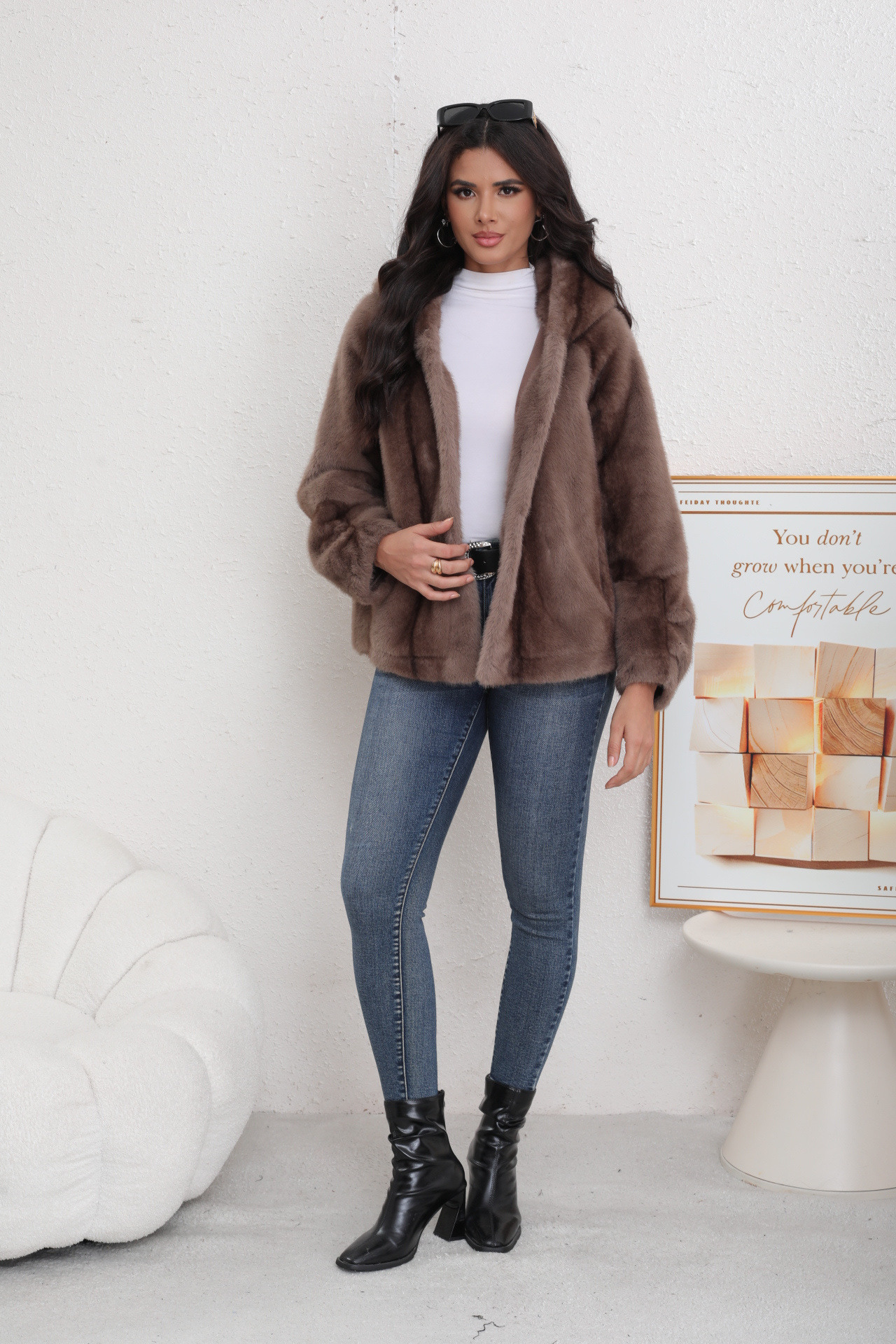 CHAQUETA FORRADA DE PIEL CON CAPUCHA - Image 3