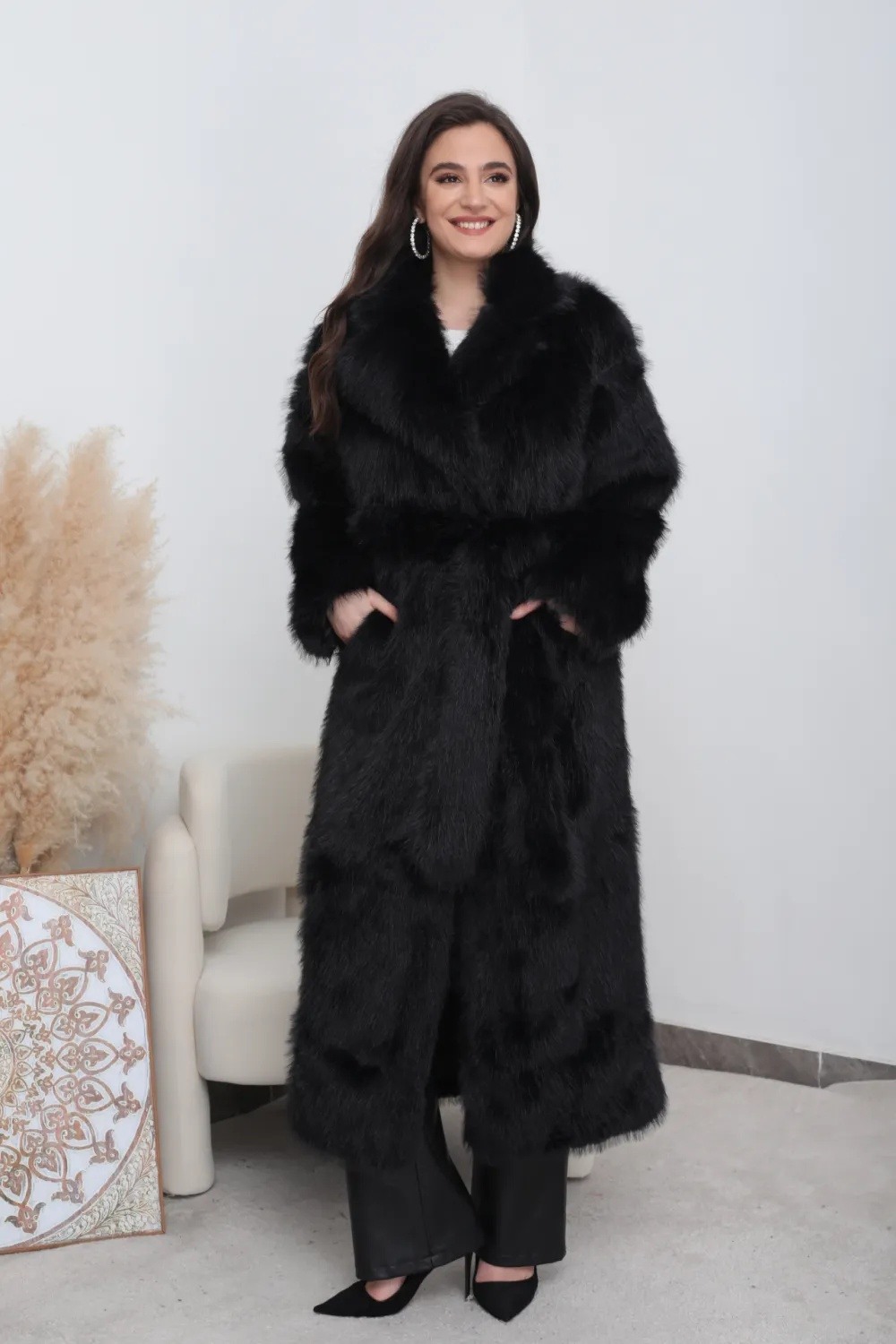 Cappotto lungo in pelliccia con cintura - Image 3