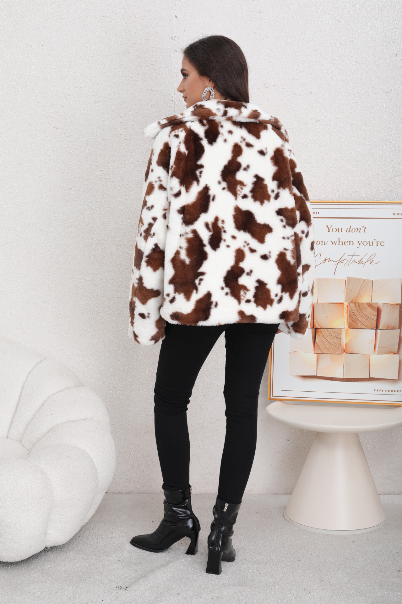Reversible Animal Print Puffer Jacket - Image 12