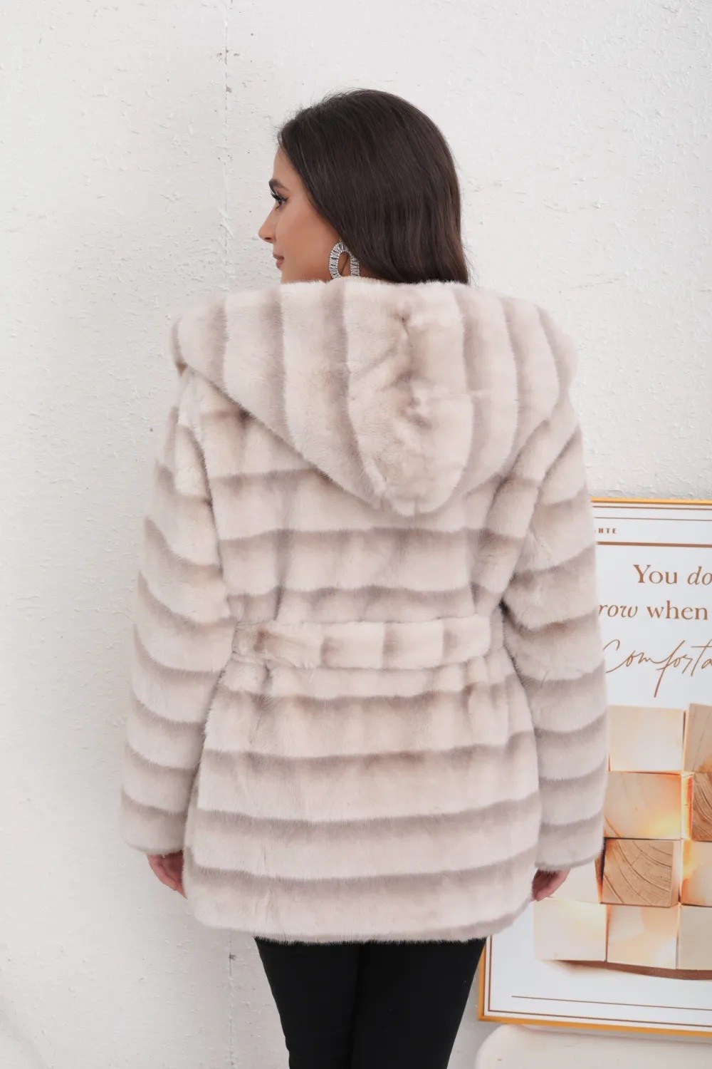 Mid-length mink fur coat with hood and belt - Image 22