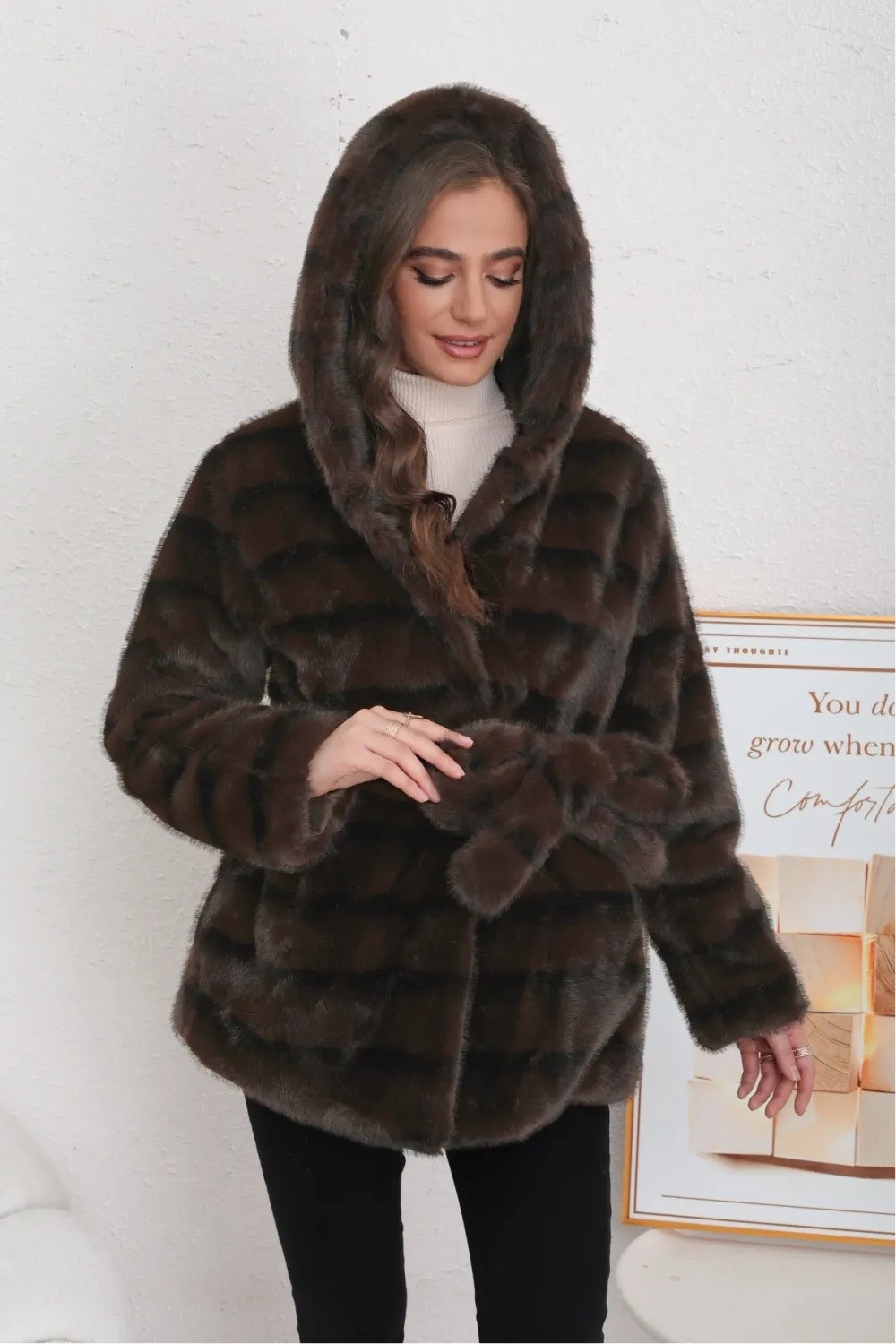 Mid-length mink fur coat with hood and belt - Image 7