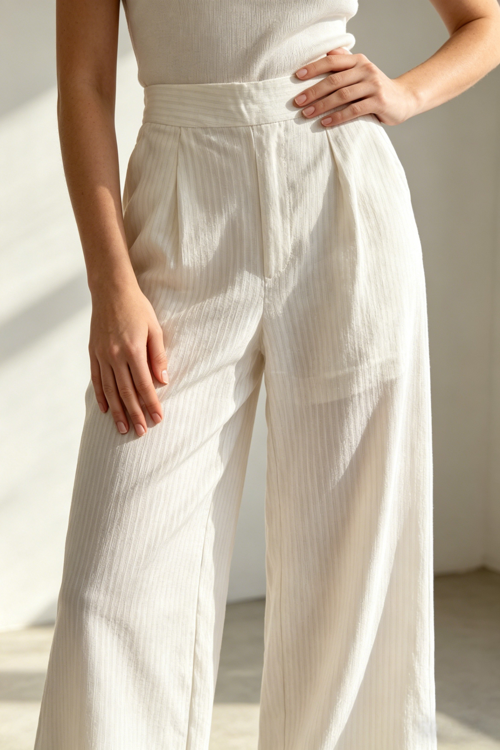 Pantalon satiné avec poches - Image 5