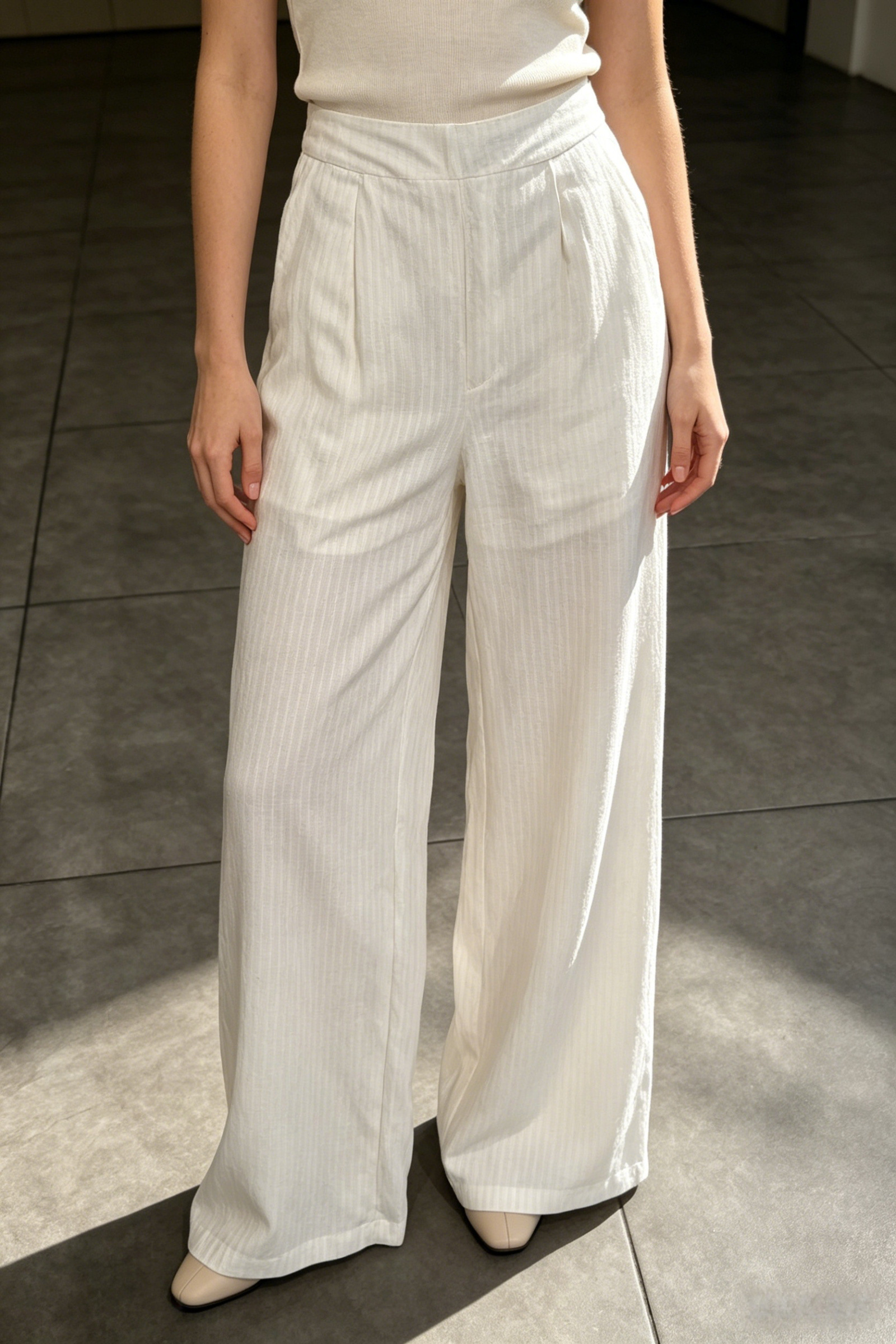 Pantalon satiné avec poches - Image 7