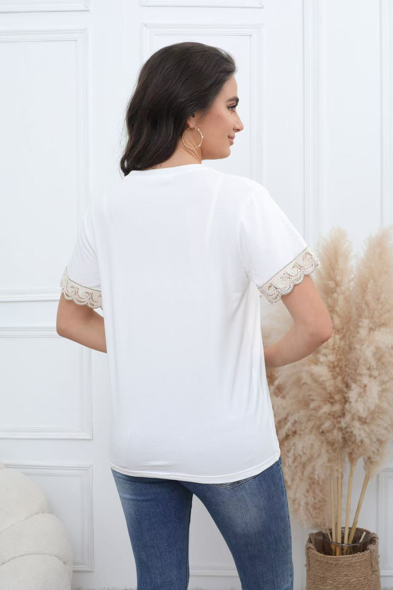 T-shirt ricamato - Image 10