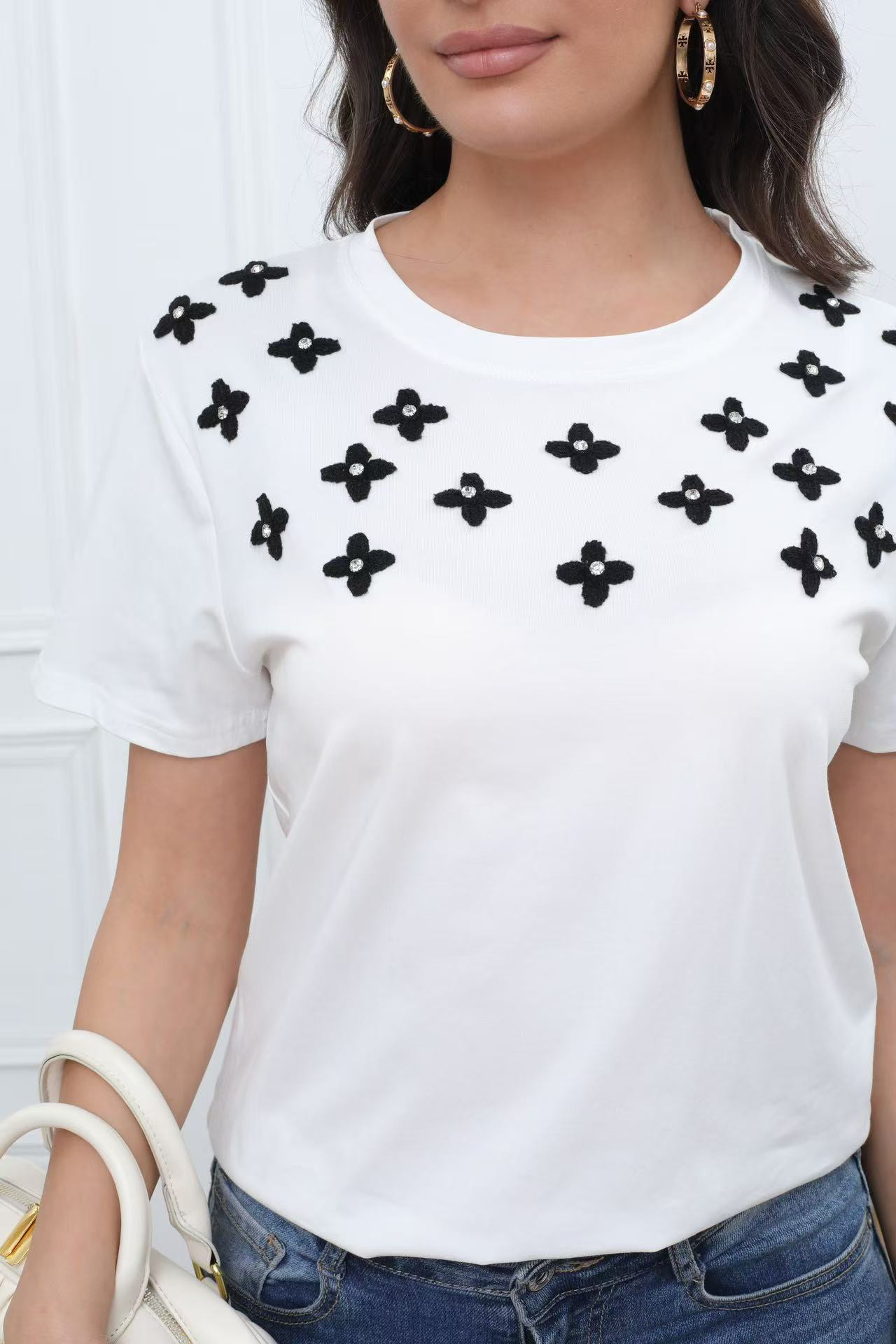 T-shirt ricamato - Image 4