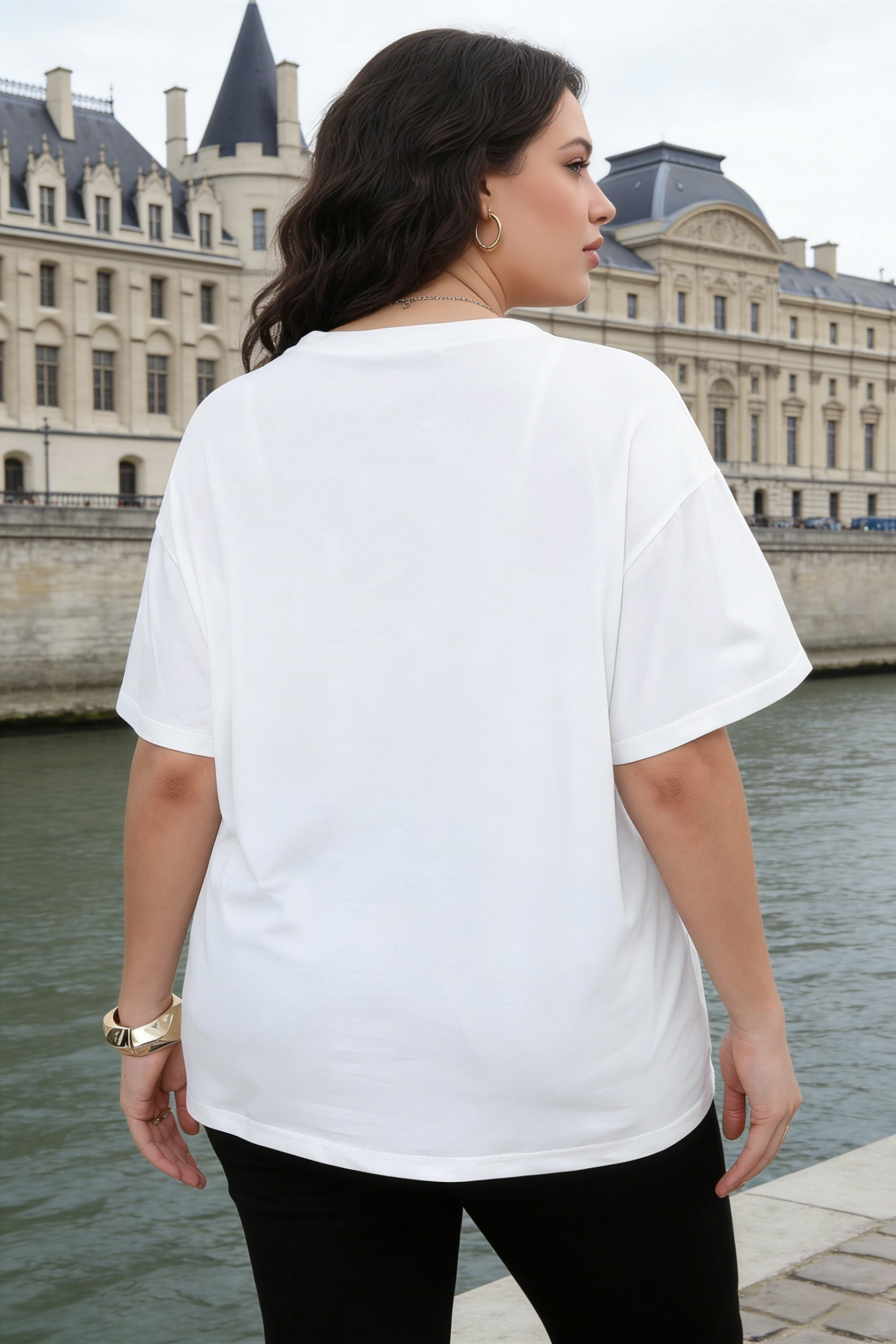 Embroidered t-shirt - Image 4