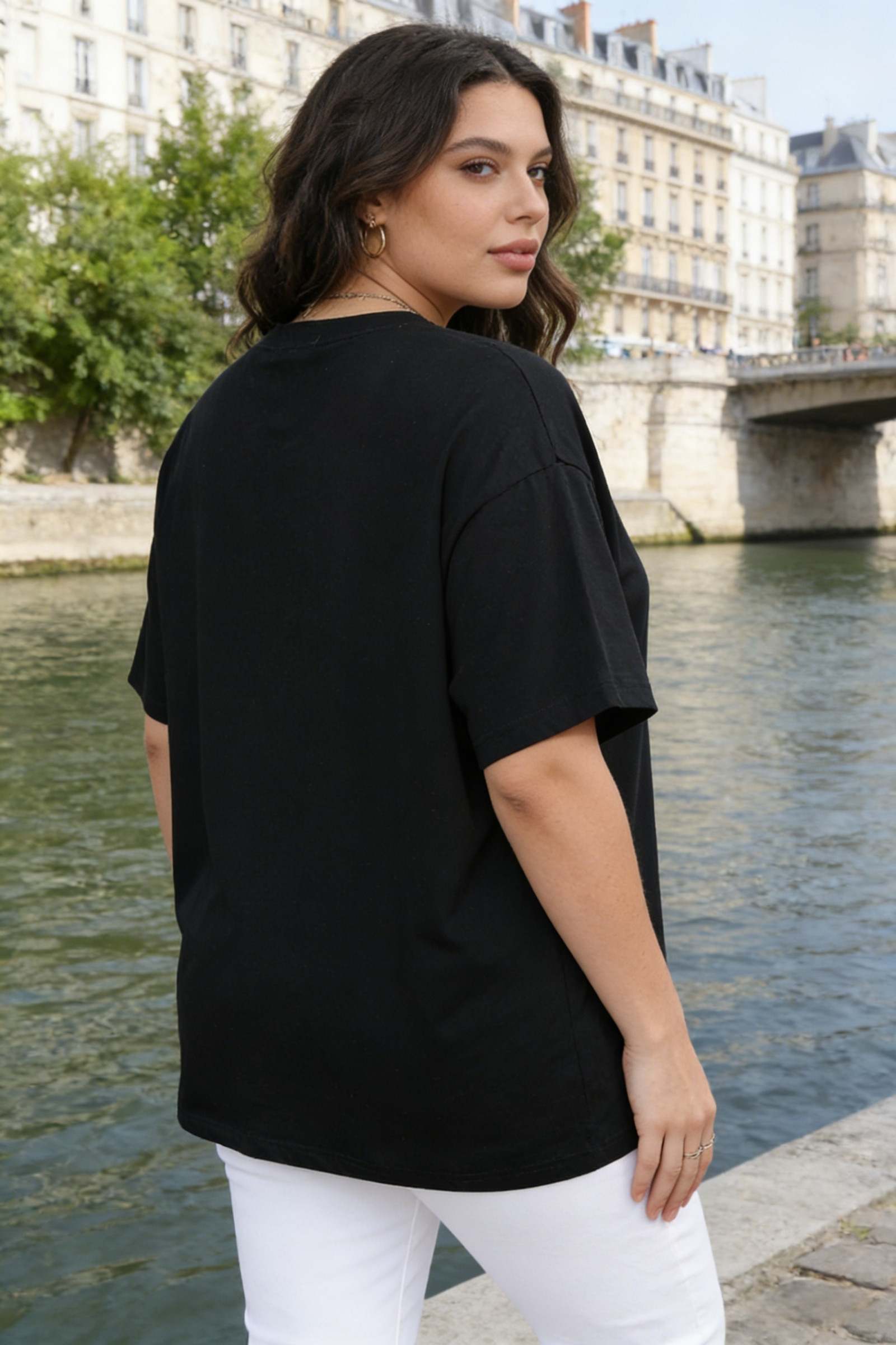 Embroidered t-shirt - Image 5
