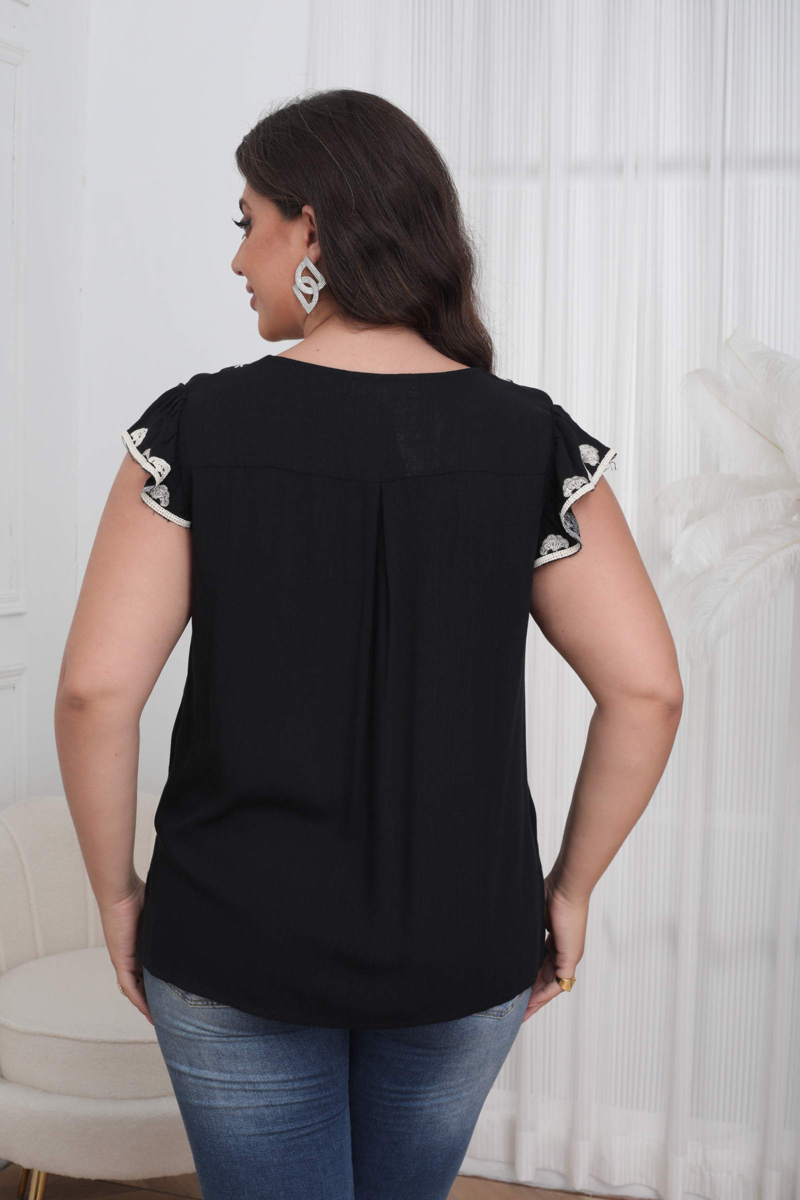 Top in Cotone Ricamato Taglia Grande - Image 9