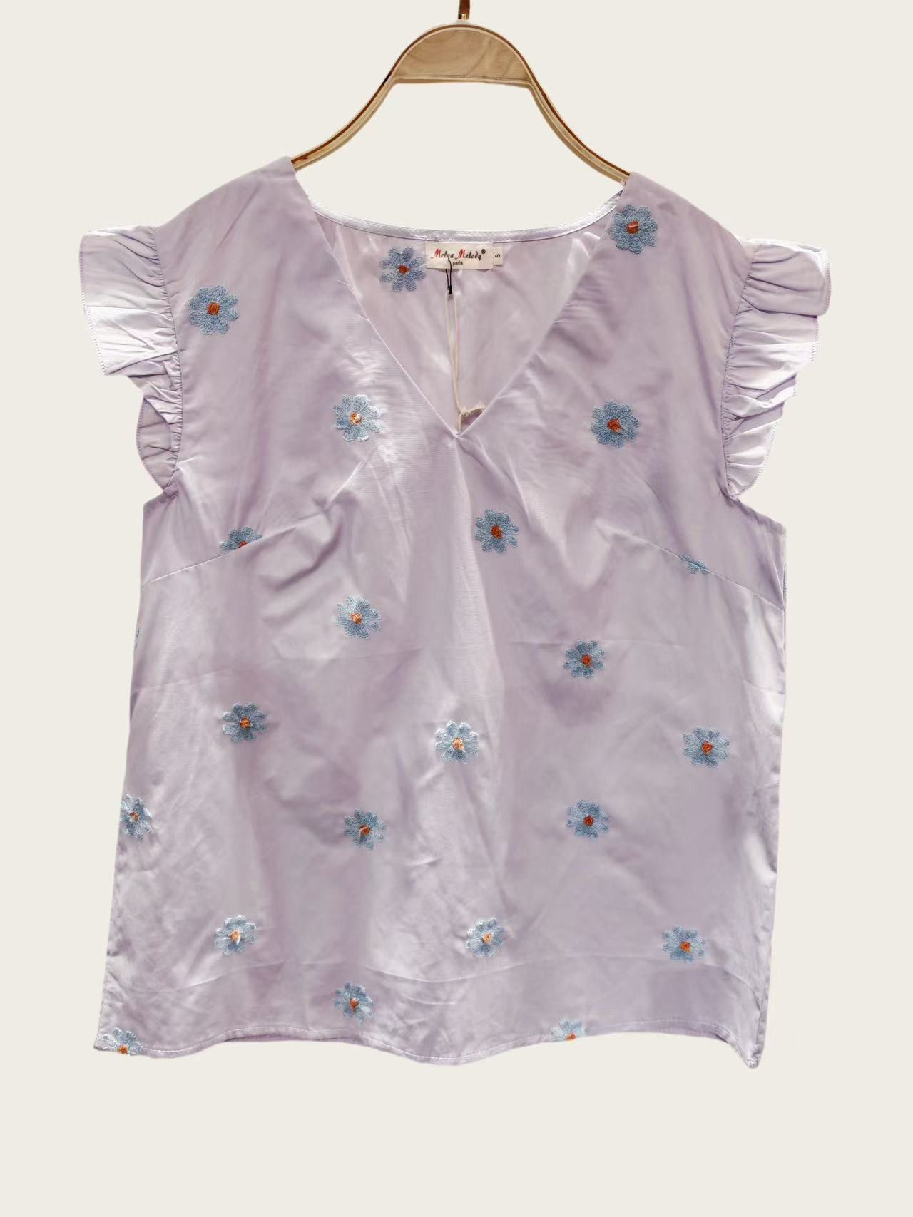 Embroidered t-shirt - Image 3