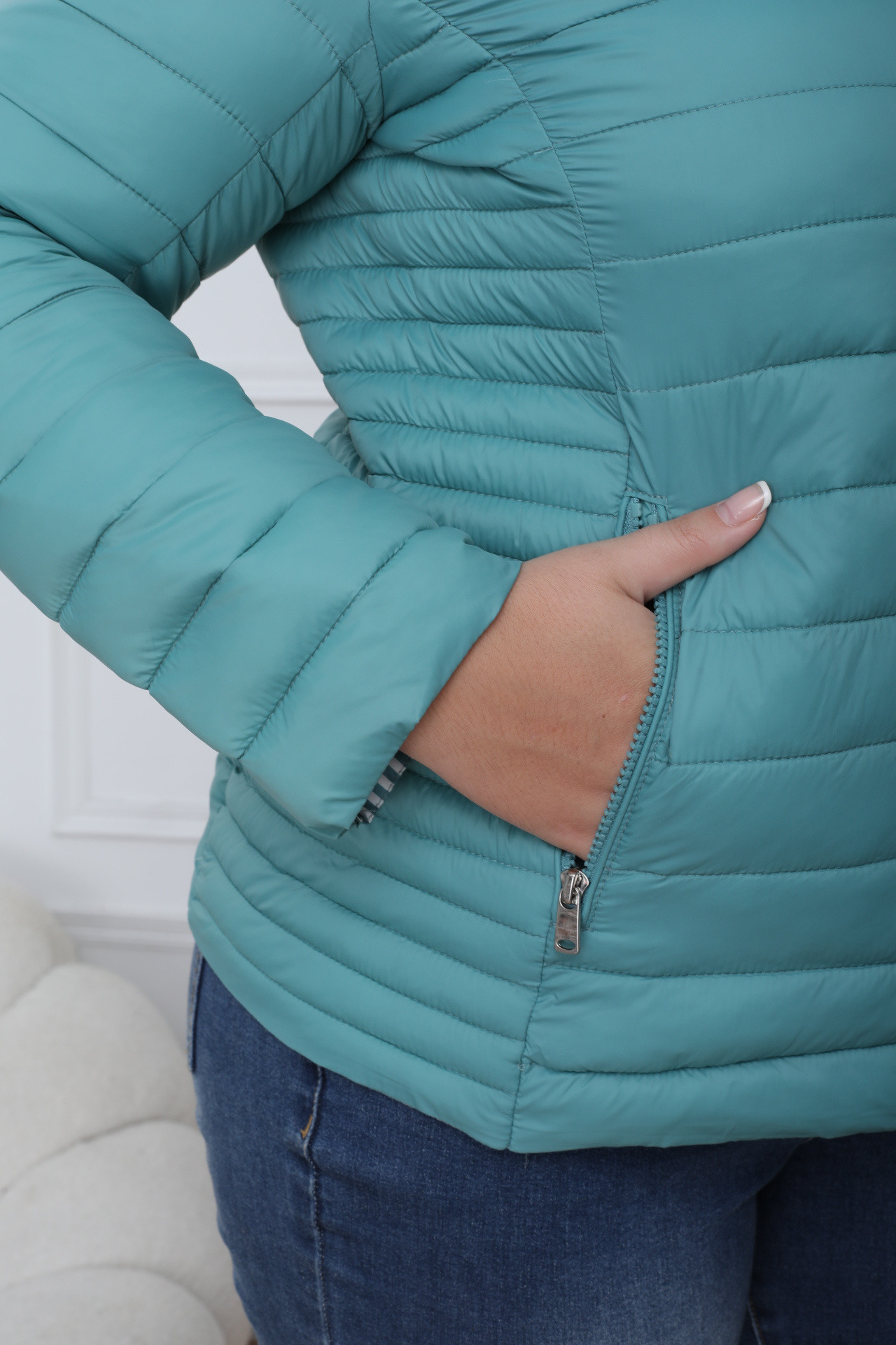 Chaqueta acolchada ligera - Image 7