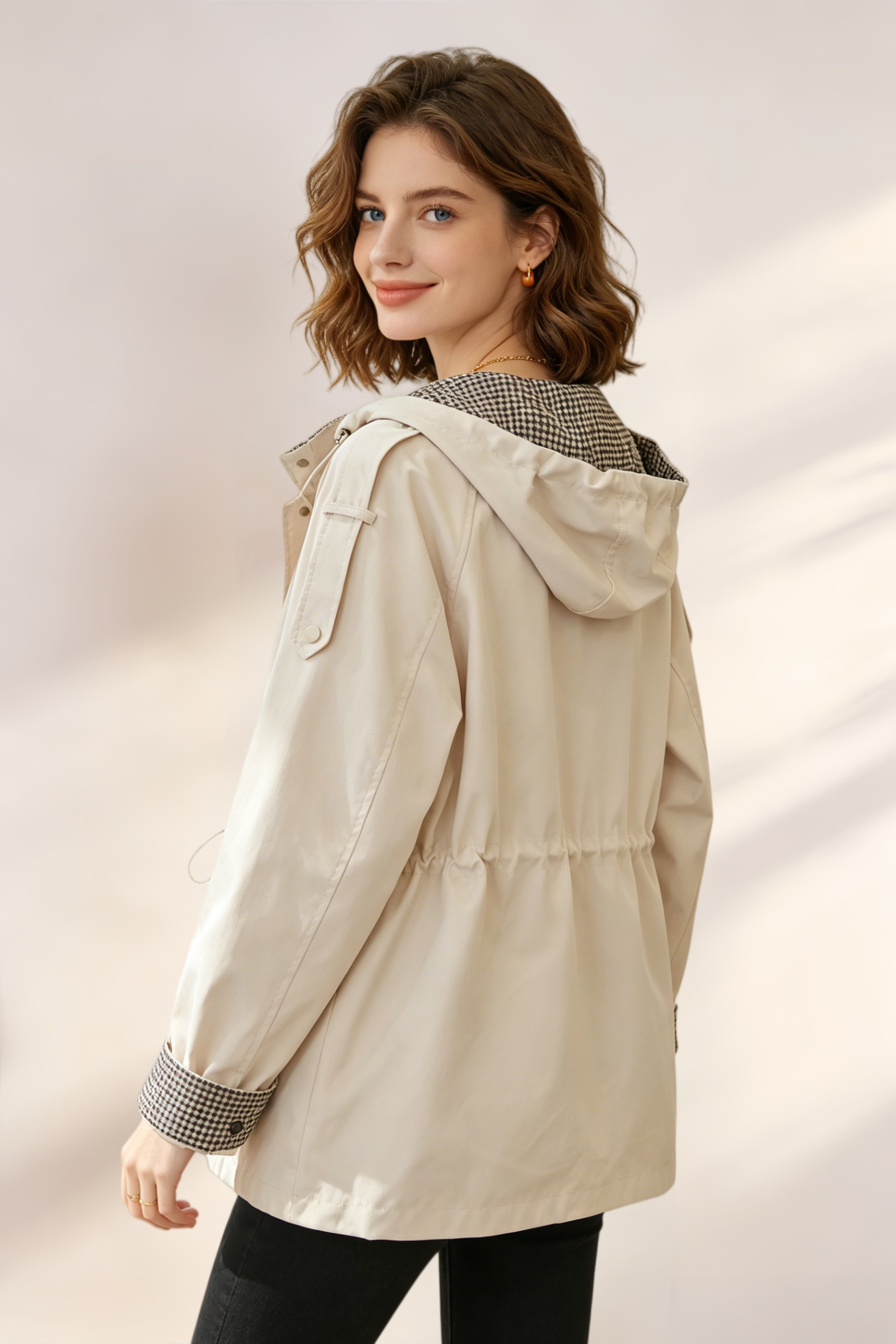 Kurzer wasserdichter Trenchcoat in Vichy-Karo - Image 6