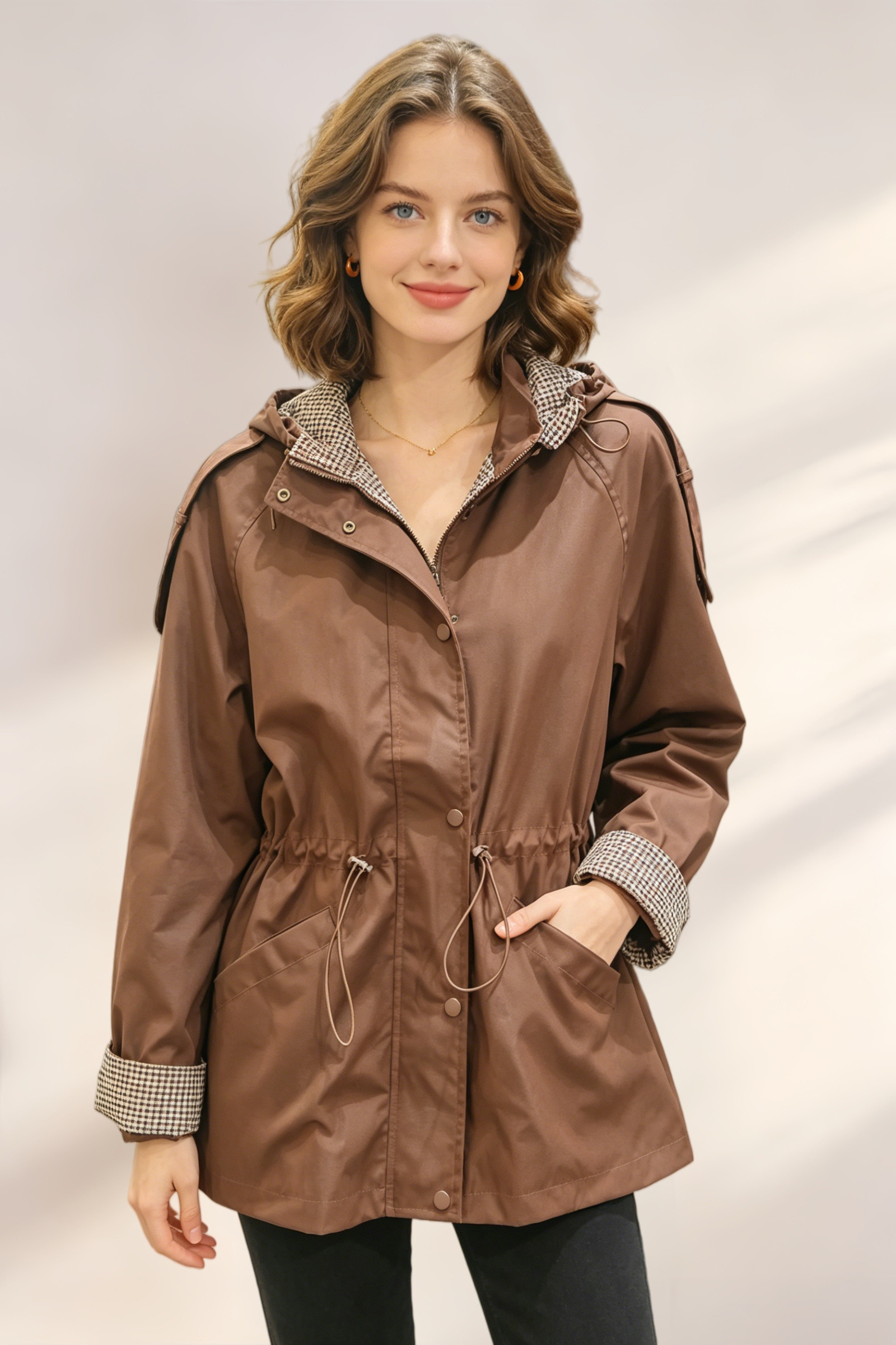 Short waterproof gingham trench coat
