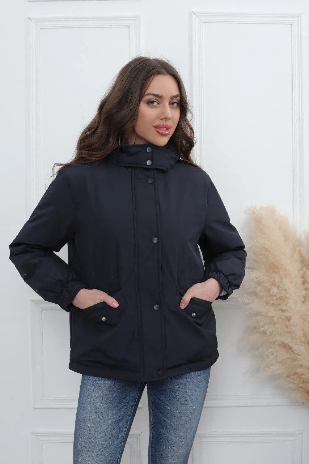 Lightweight Short Waterproof Jacket/Puffer - Image 10