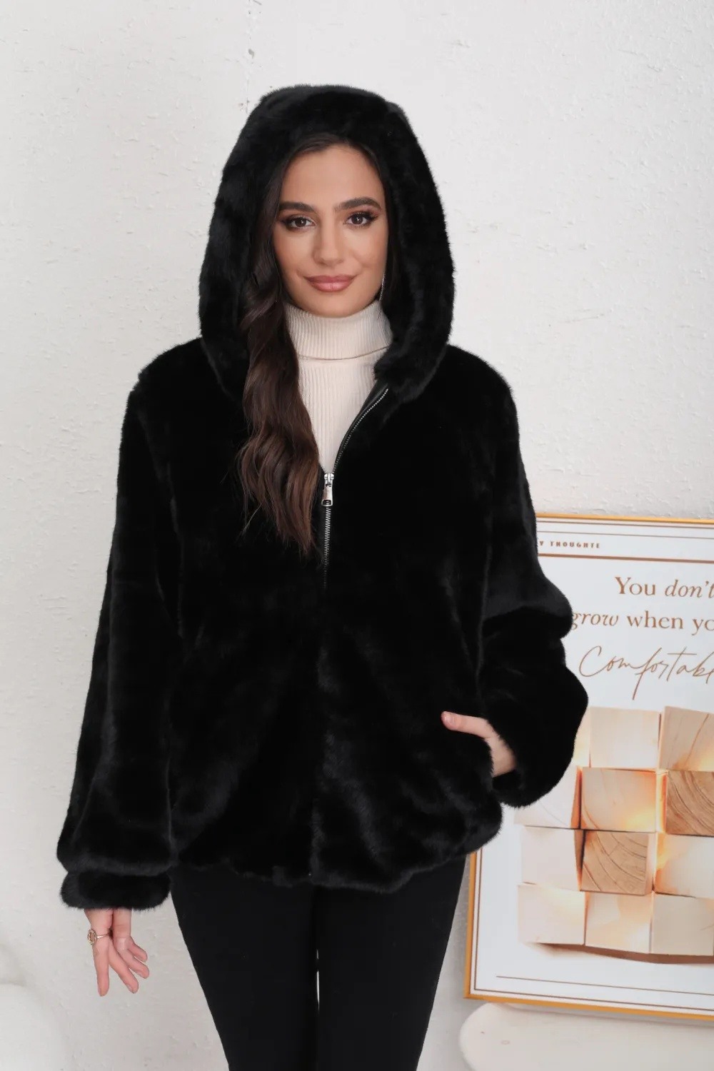 VESTE COURTE EN FOURRURE AVEC CAPUCHE - Image 9